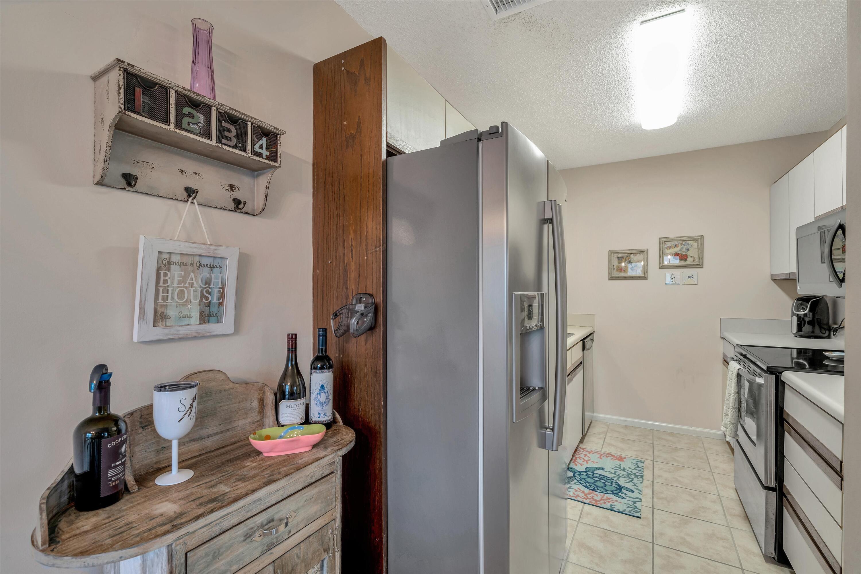 LAGUNA POINT CONDO - Residential