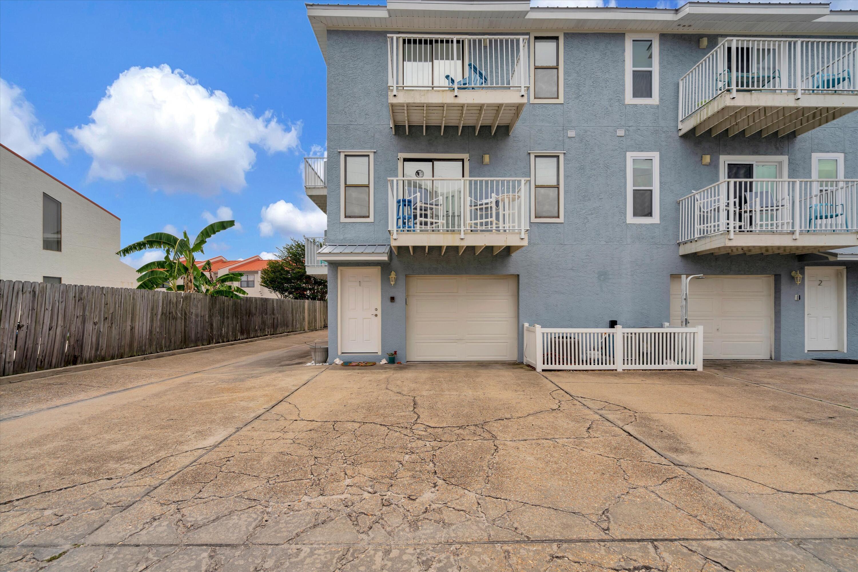 LAGUNA POINT CONDO - Residential