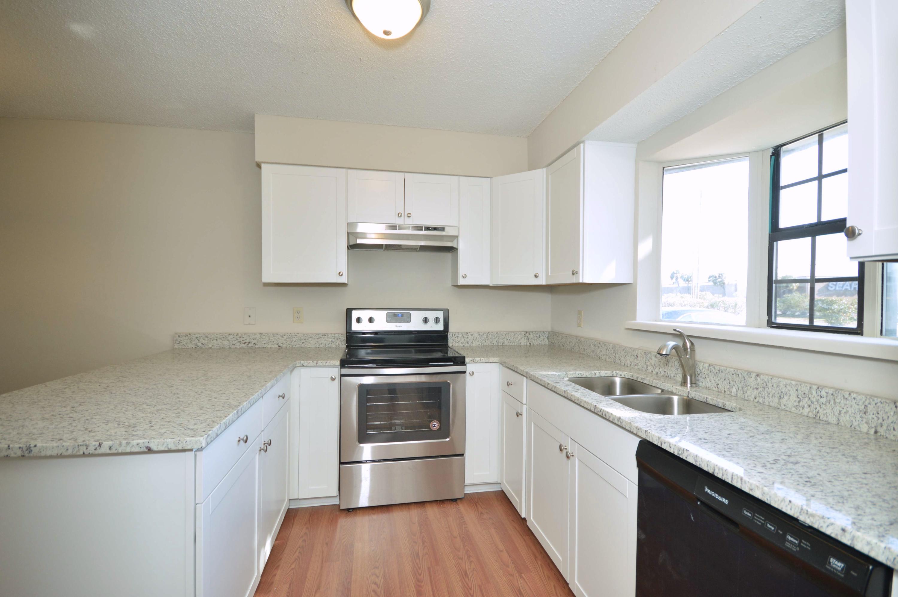 CAMBRIDGE T/H - Residential