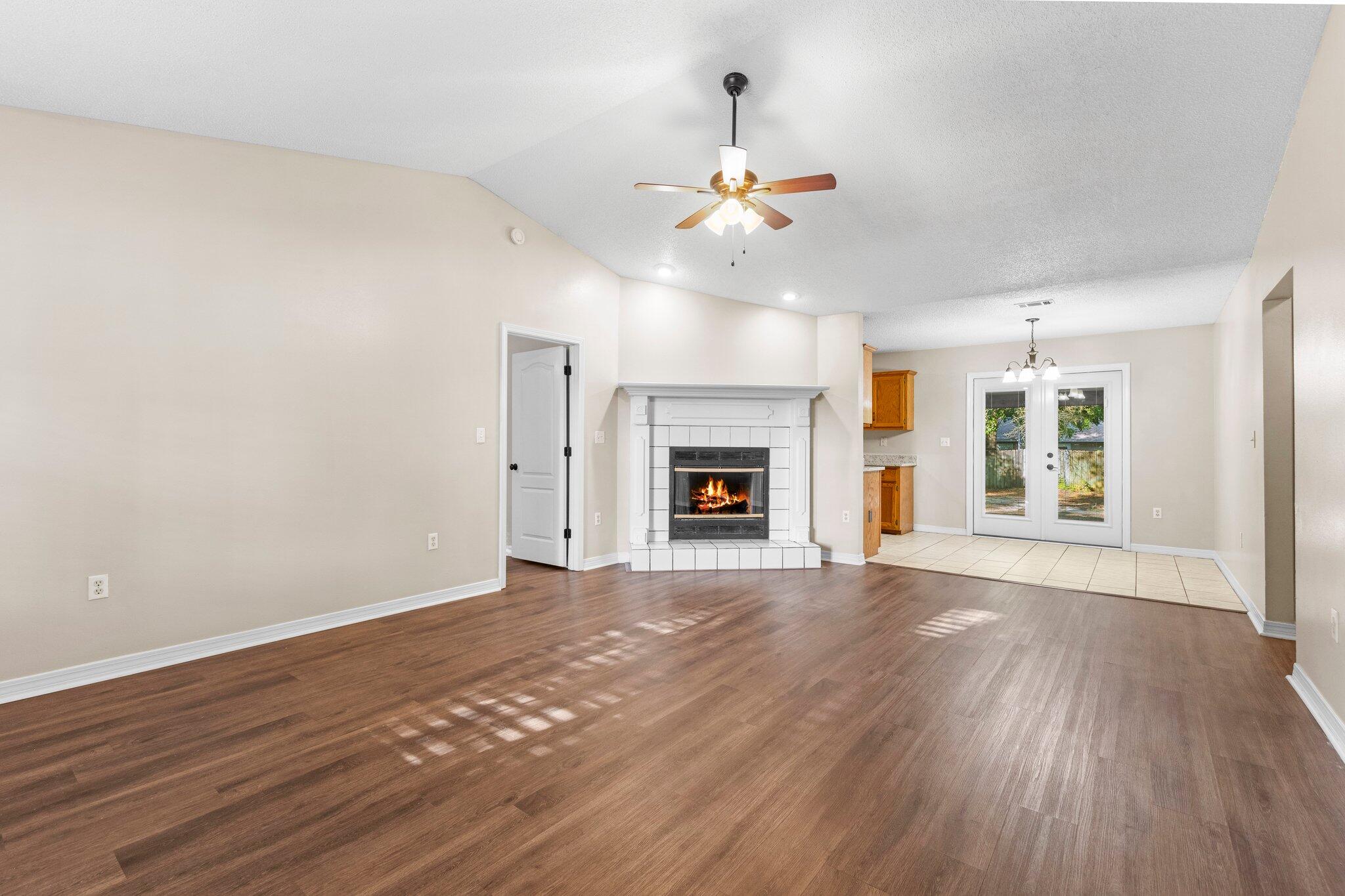 WINDING CREEK ESTATES PH 2 - Residential Lease