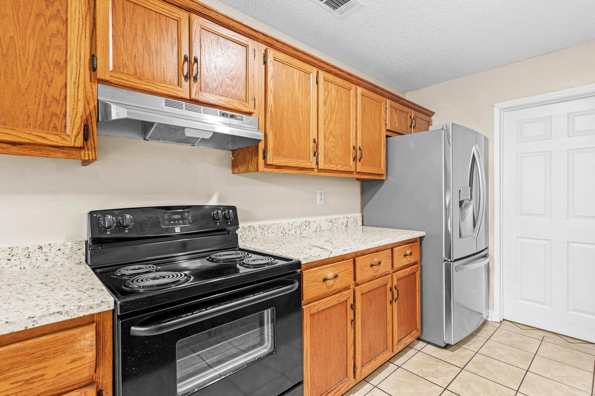 WINDING CREEK ESTATES PH 2 - Residential Lease
