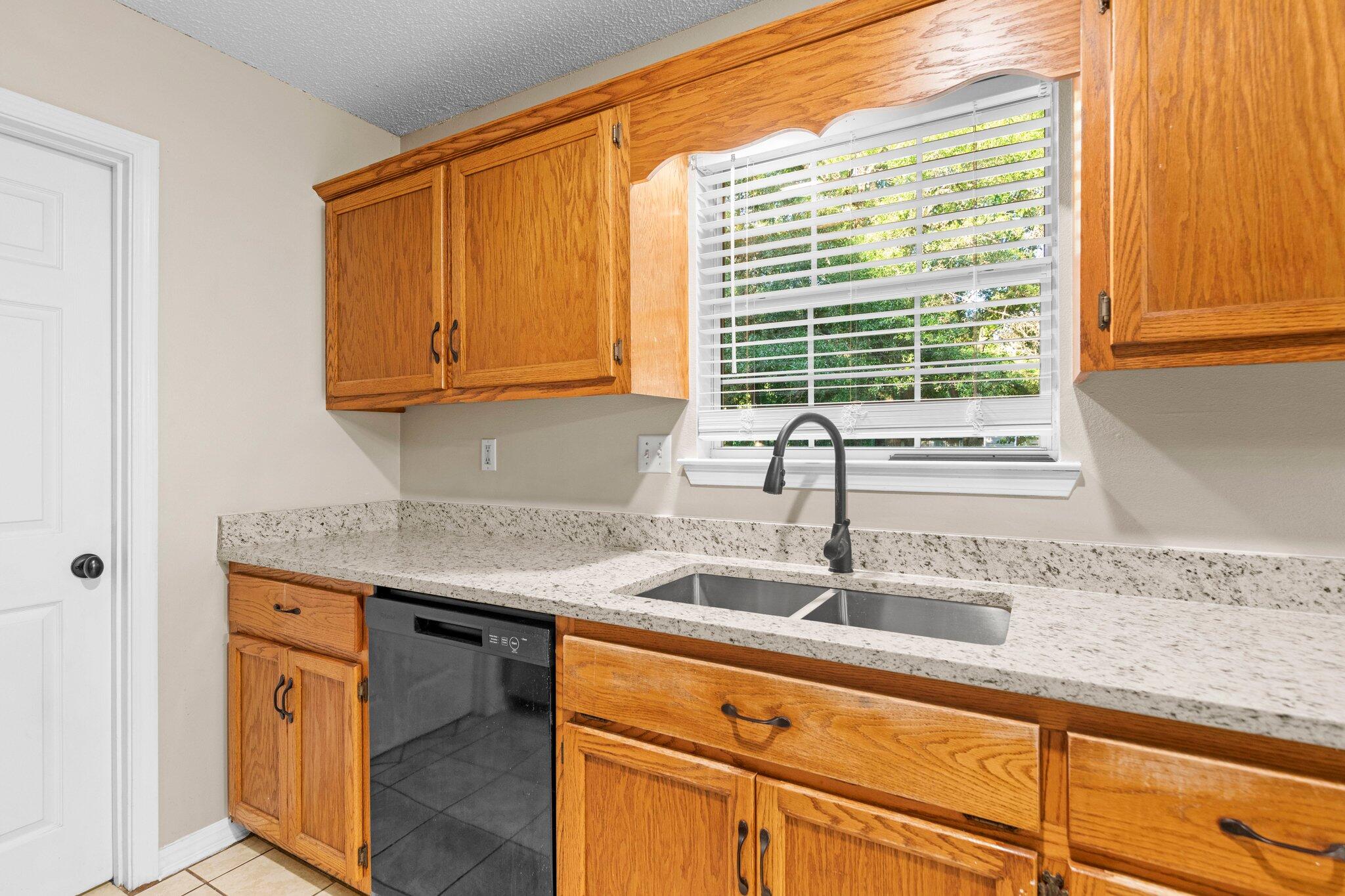 WINDING CREEK ESTATES PH 2 - Residential Lease
