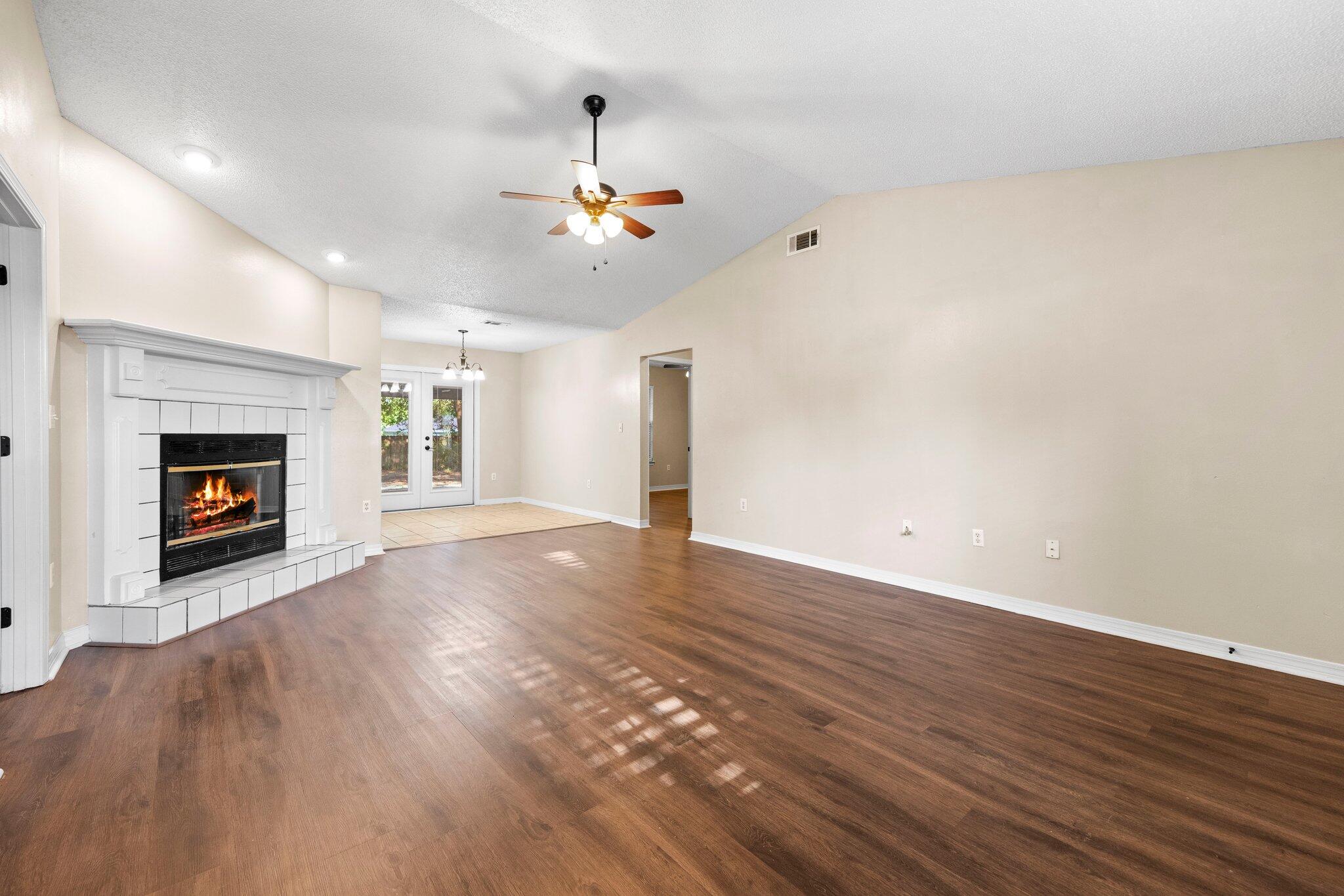 WINDING CREEK ESTATES PH 2 - Residential Lease