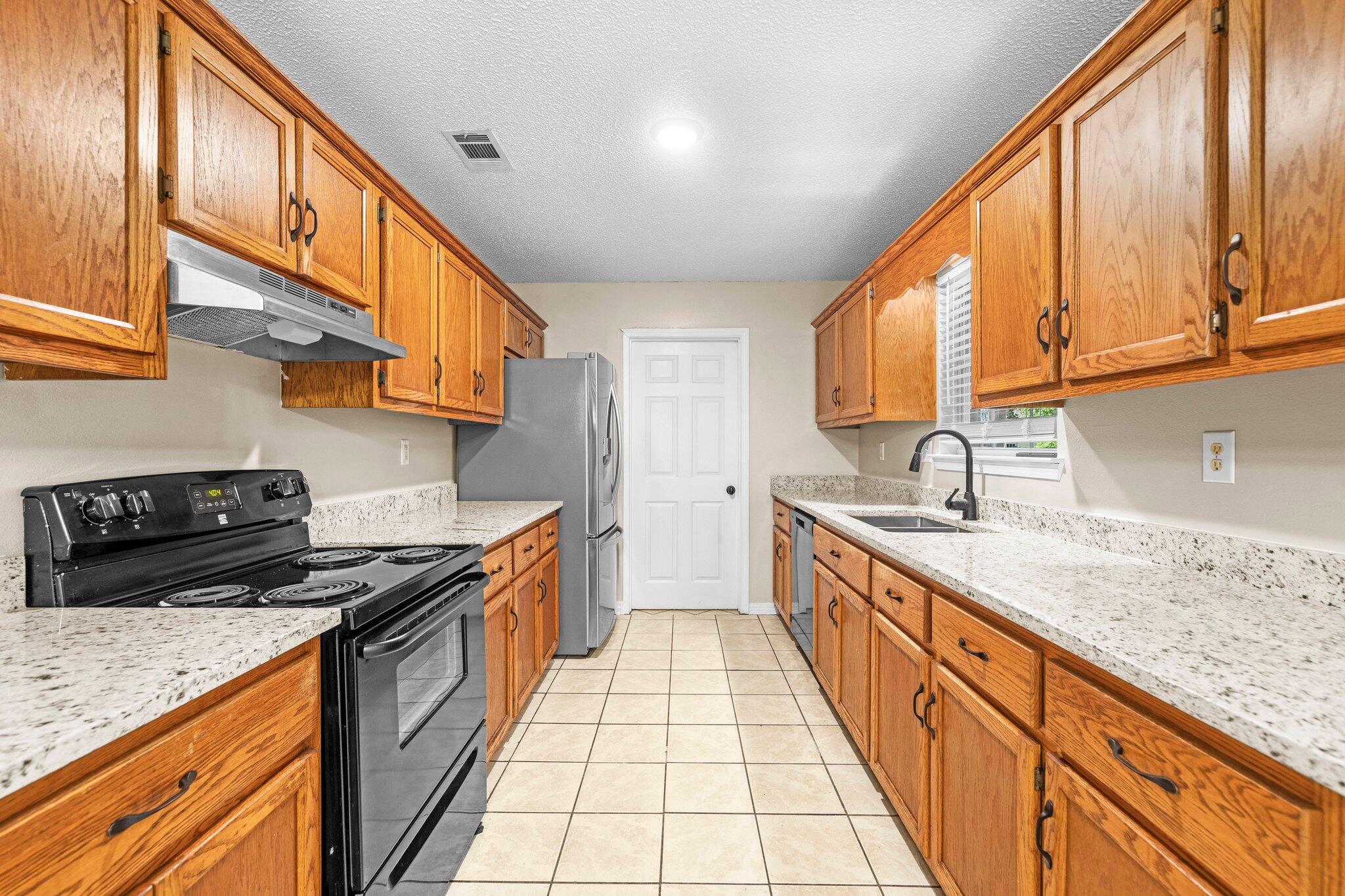 WINDING CREEK ESTATES PH 2 - Residential Lease