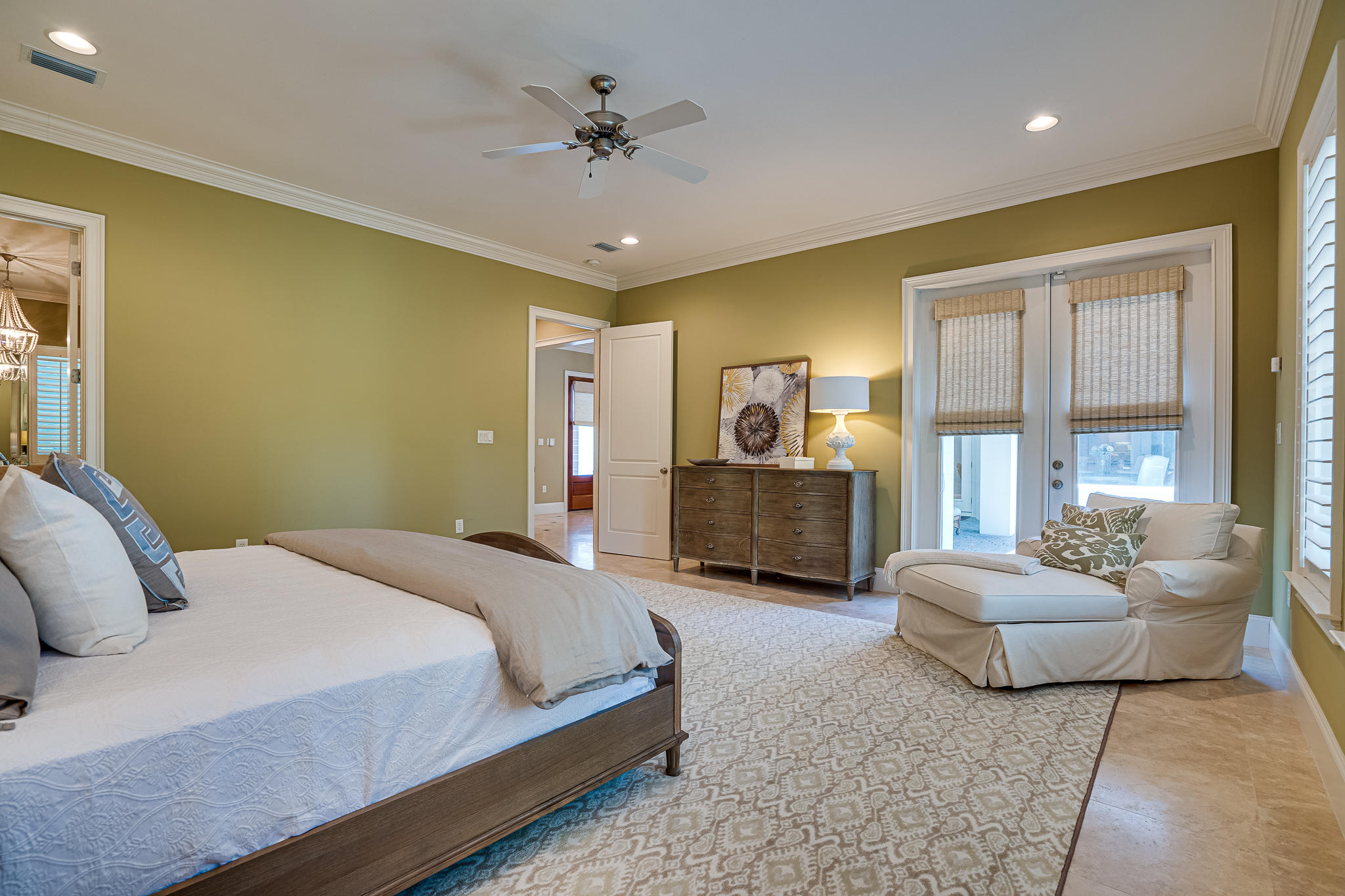 BURNT PINE EAST - Residential