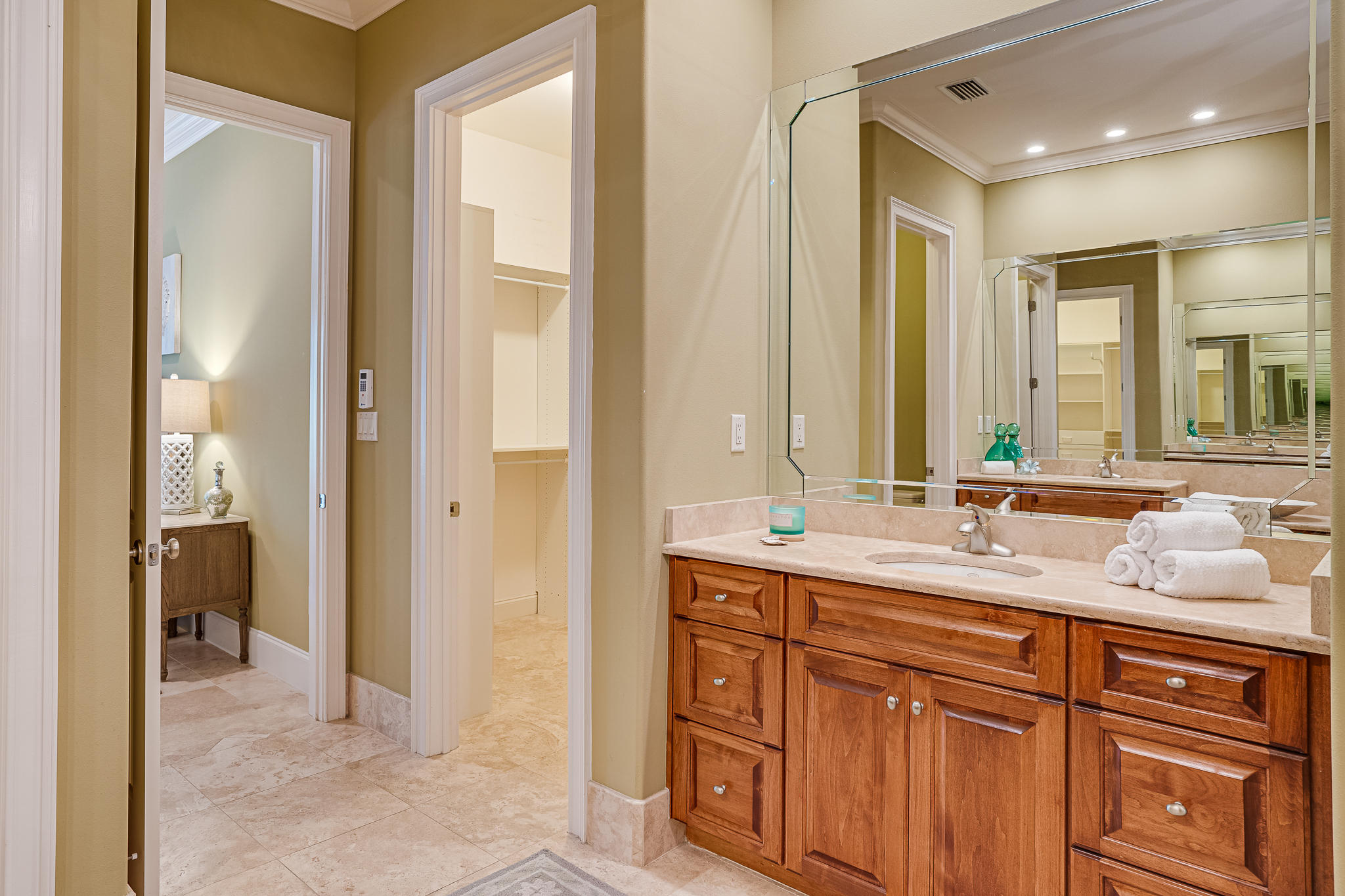 BURNT PINE EAST - Residential