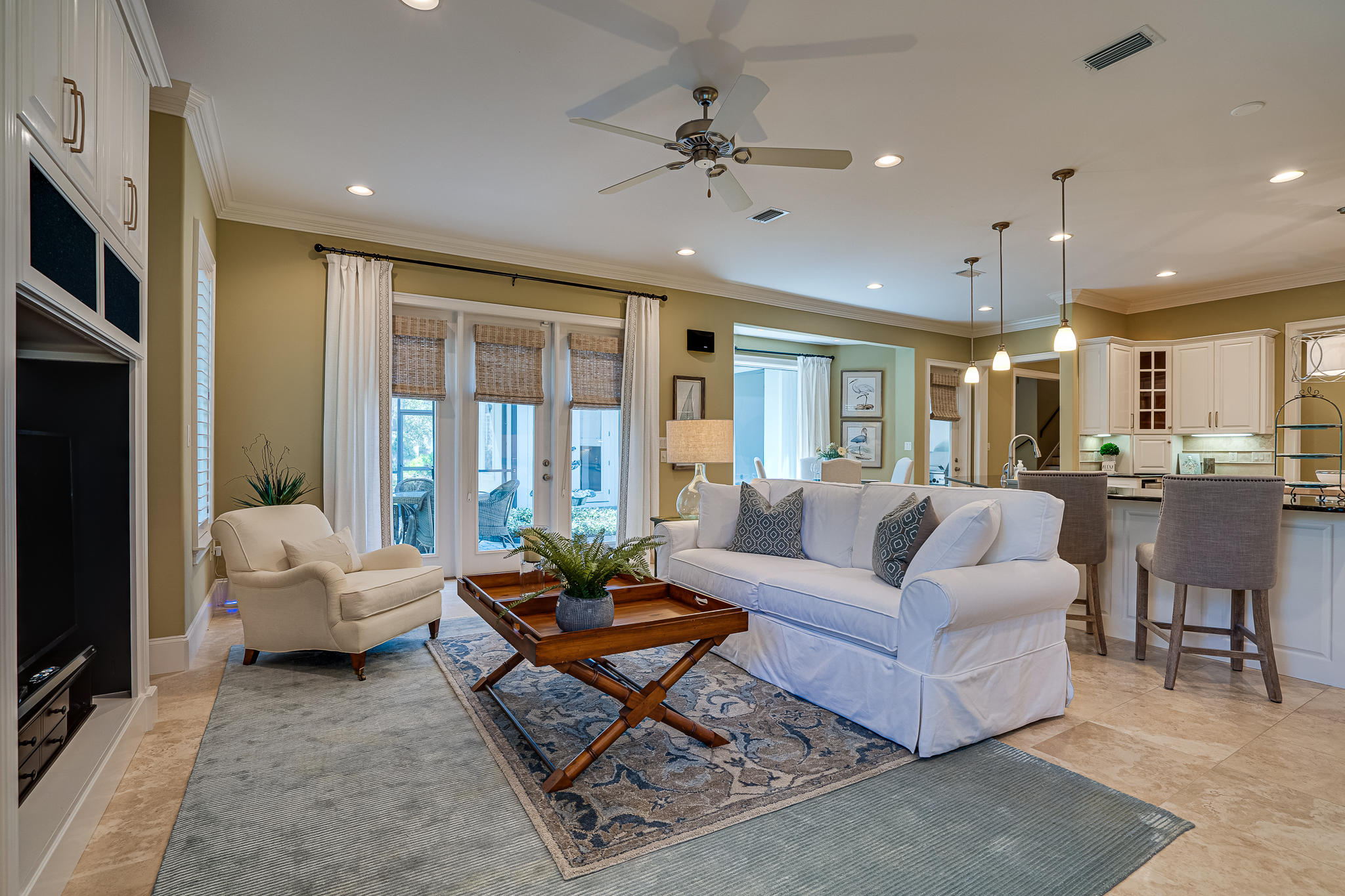 BURNT PINE EAST - Residential