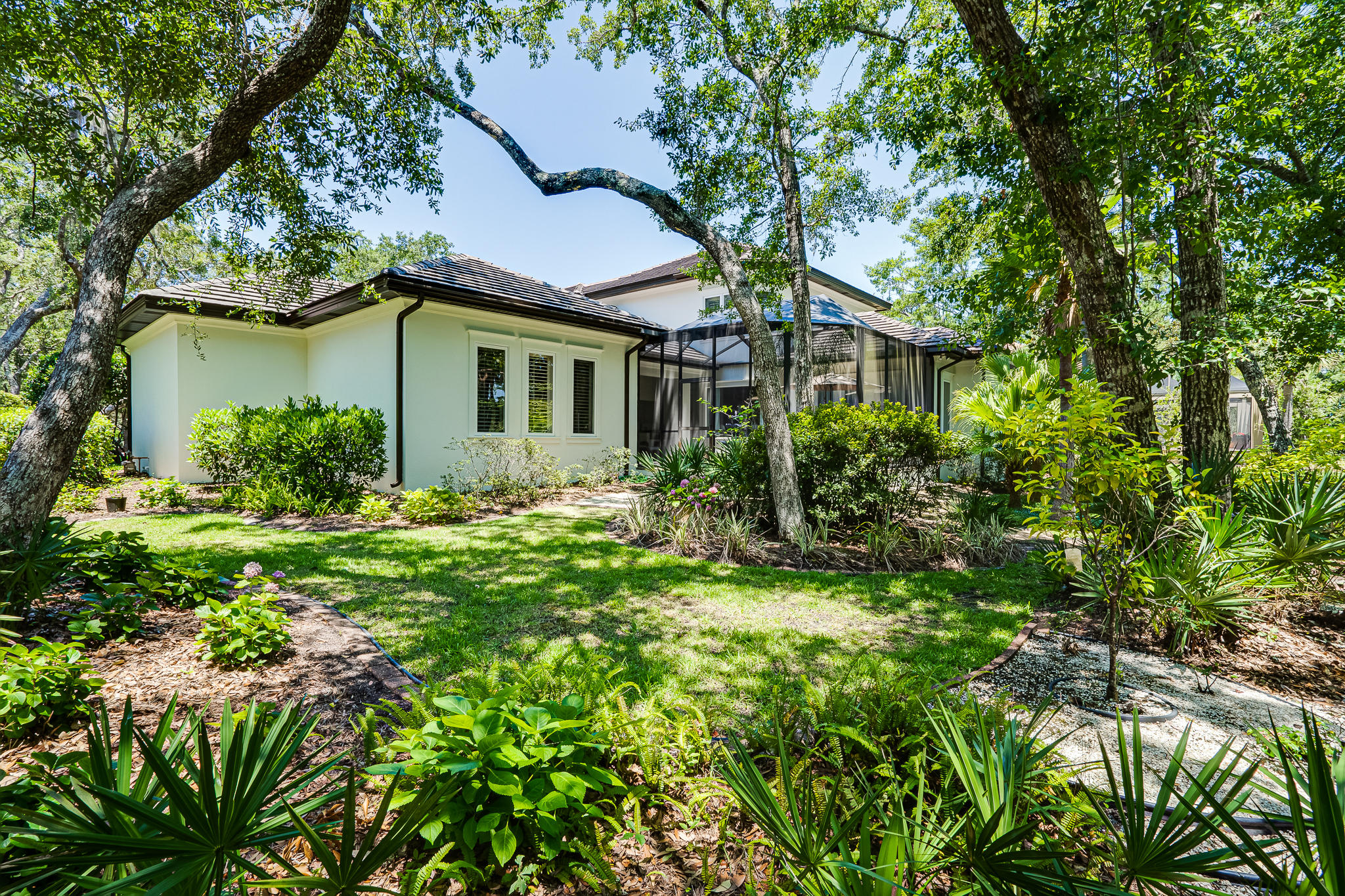 BURNT PINE EAST - Residential