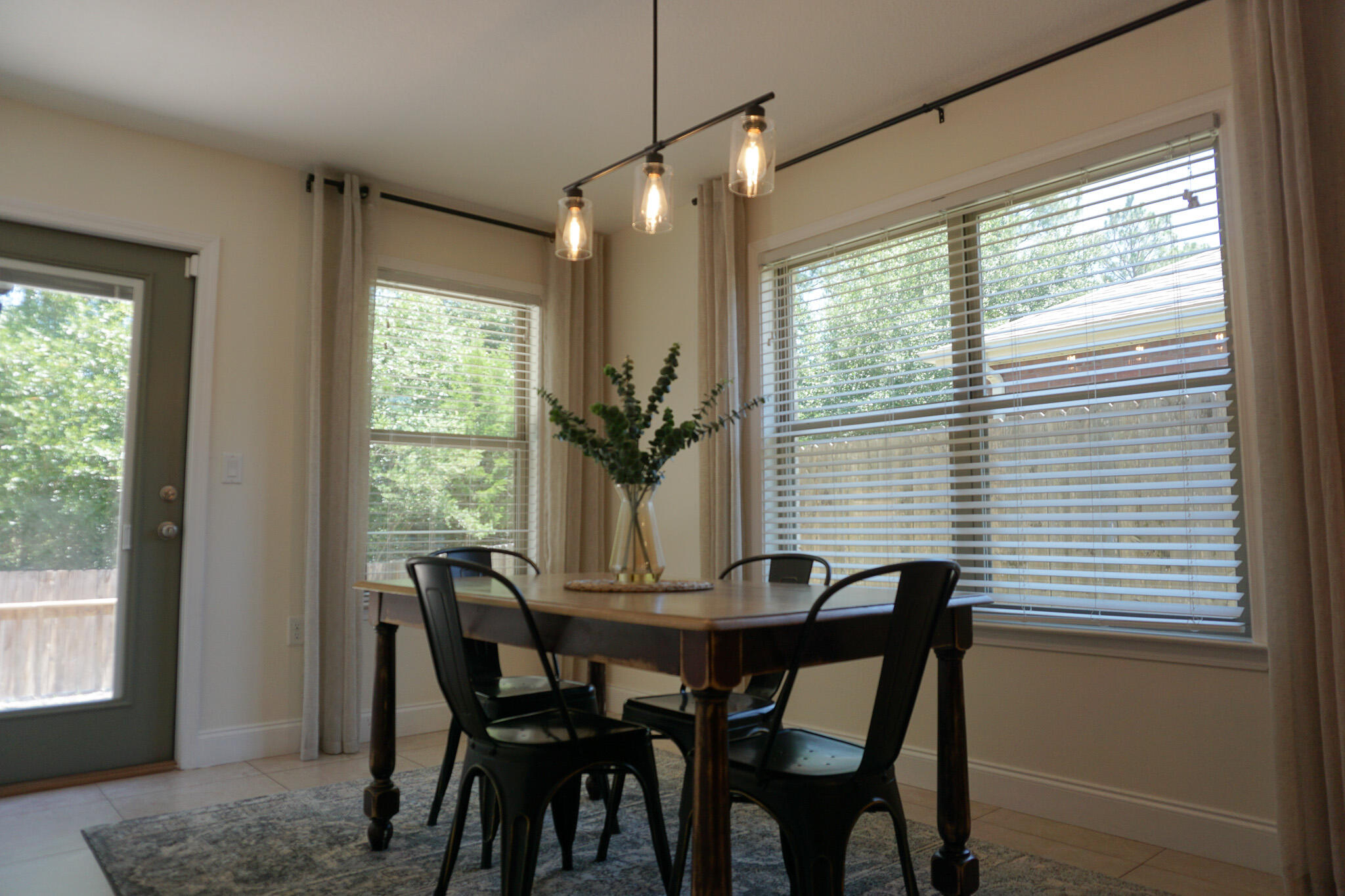 CHIMERA ESTATES - Residential Lease