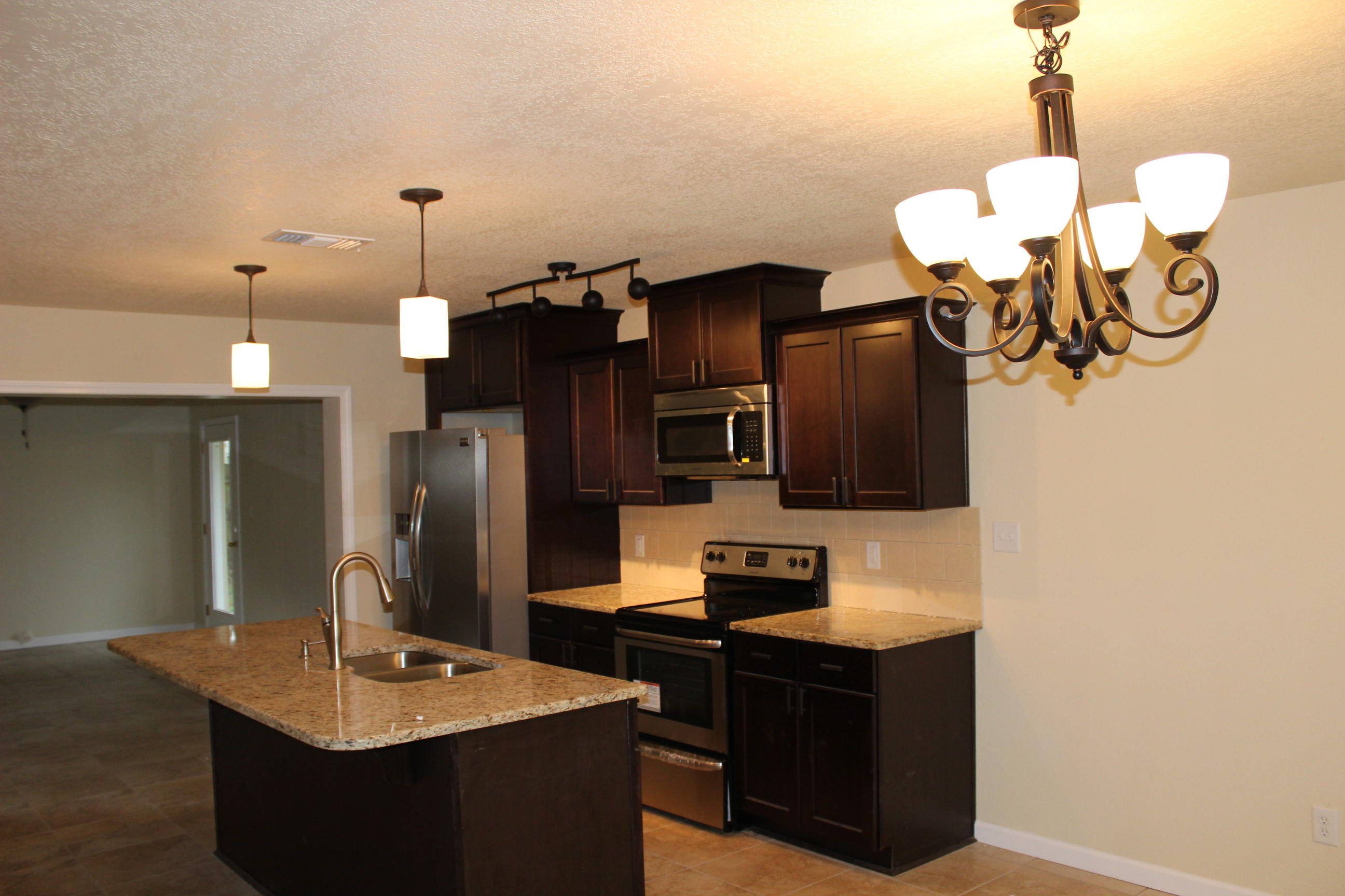 OAK TREE PARK - Residential