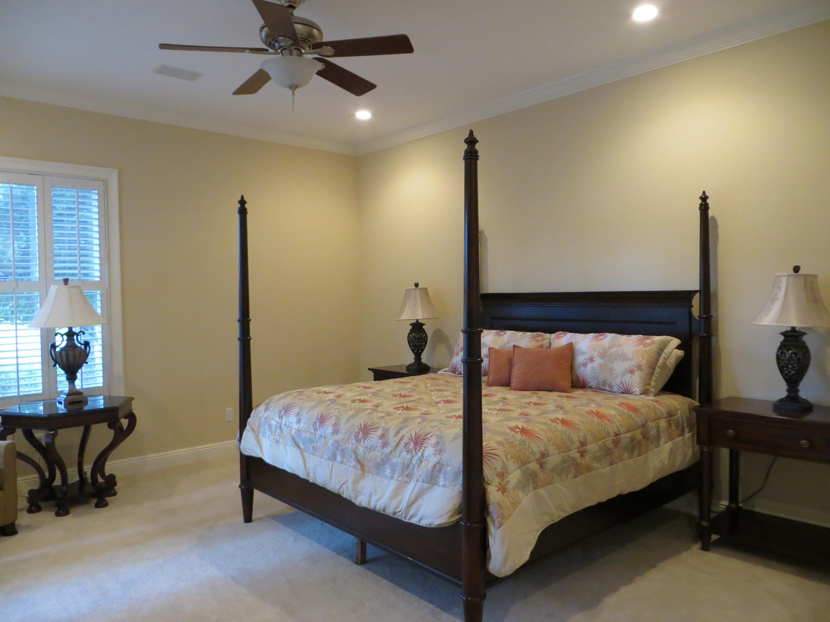 BAYTOWNE AVE EAST - Residential