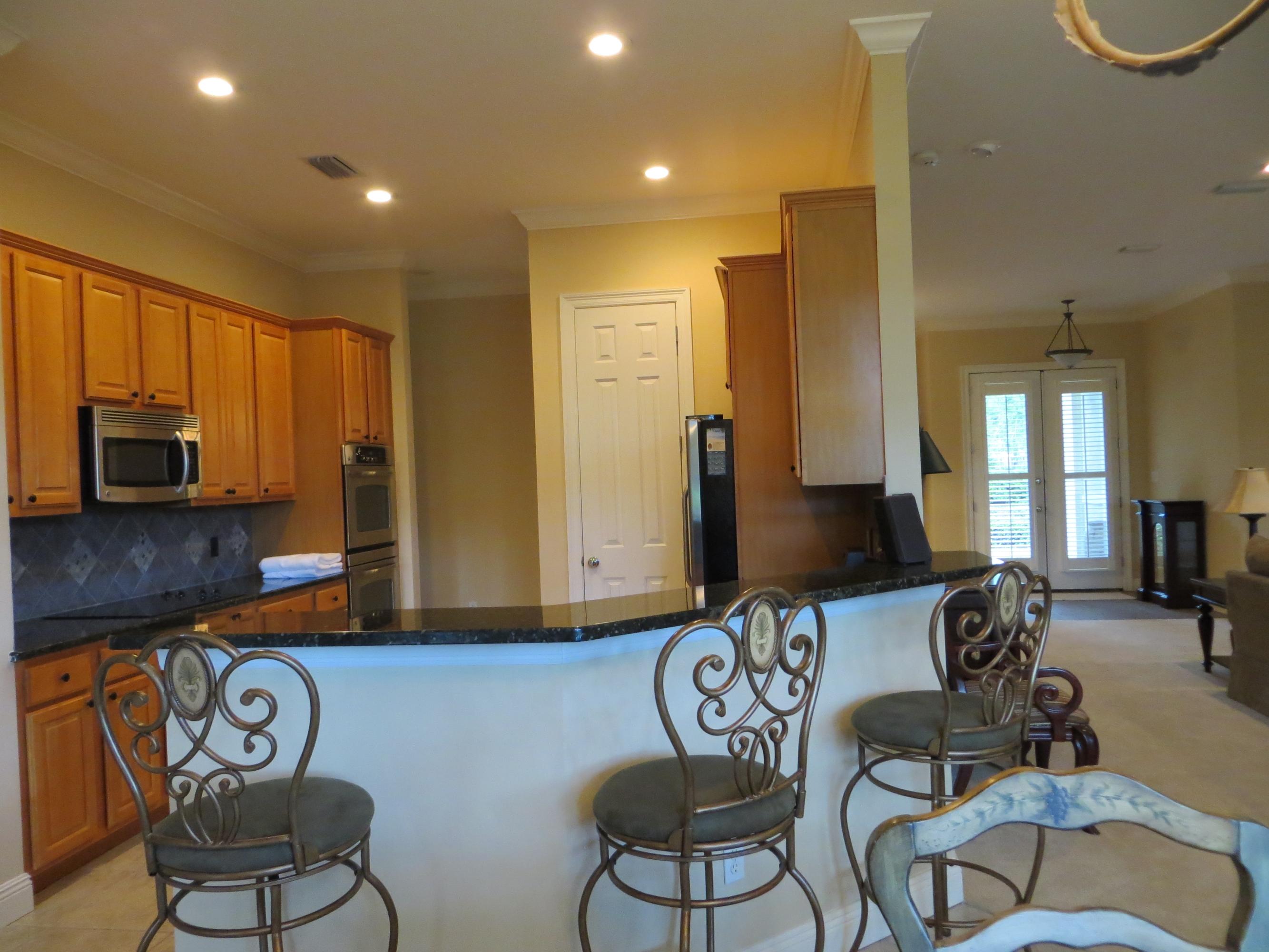 BAYTOWNE AVE EAST - Residential