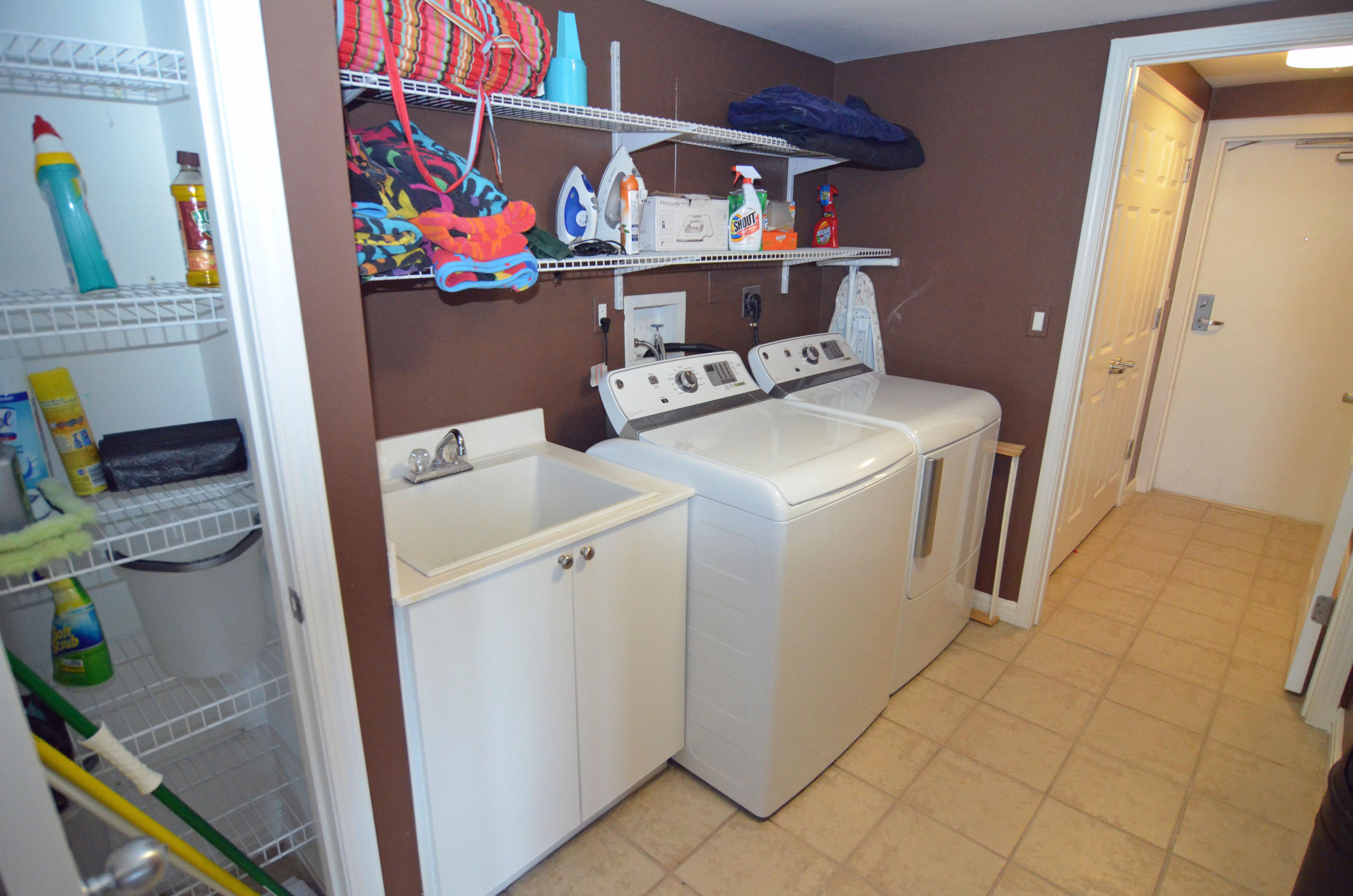 ST. MAARTEN AT SILVER SHELLS - Residential