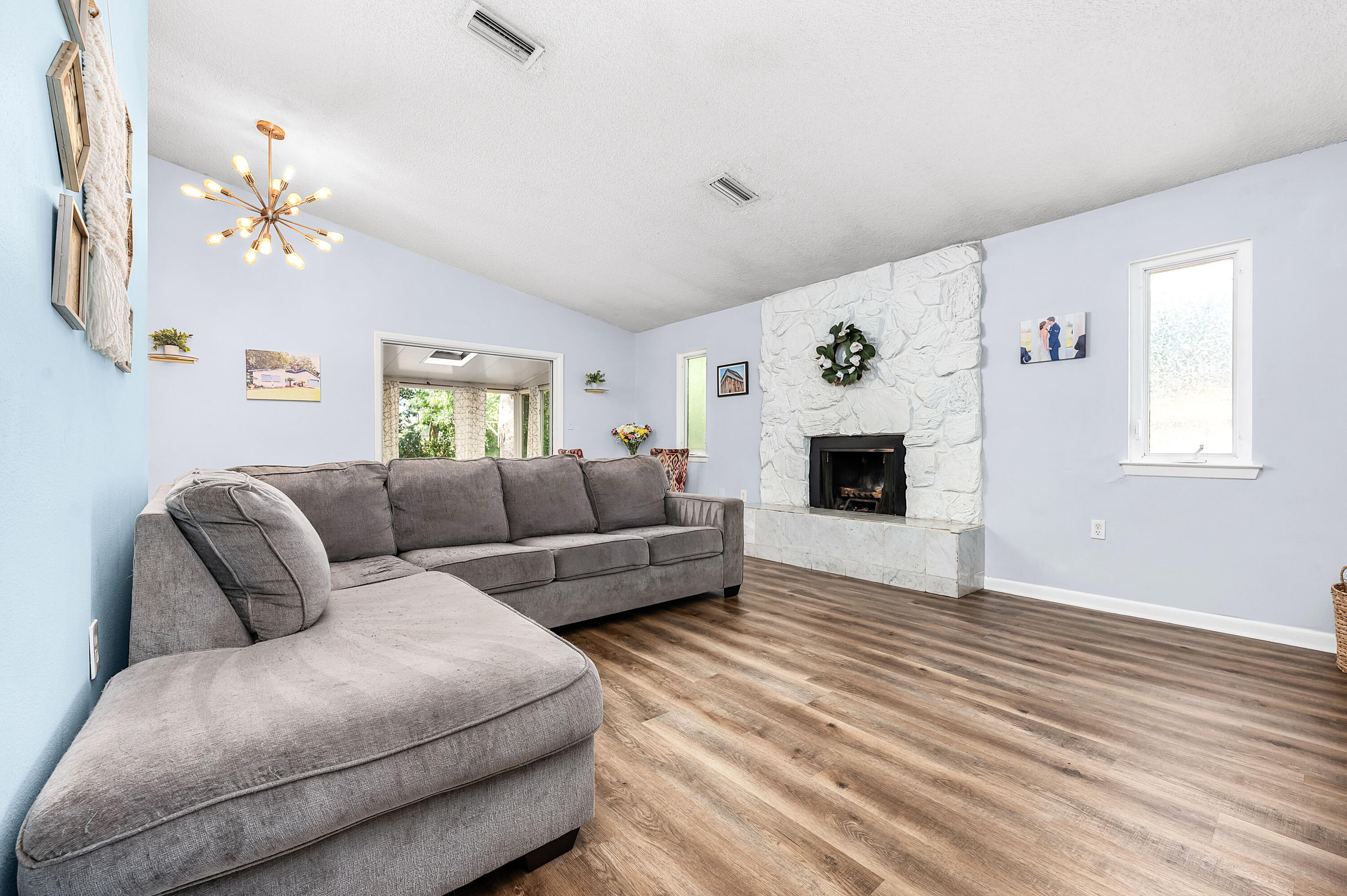 VICTORIA GARDENS 1 - Residential