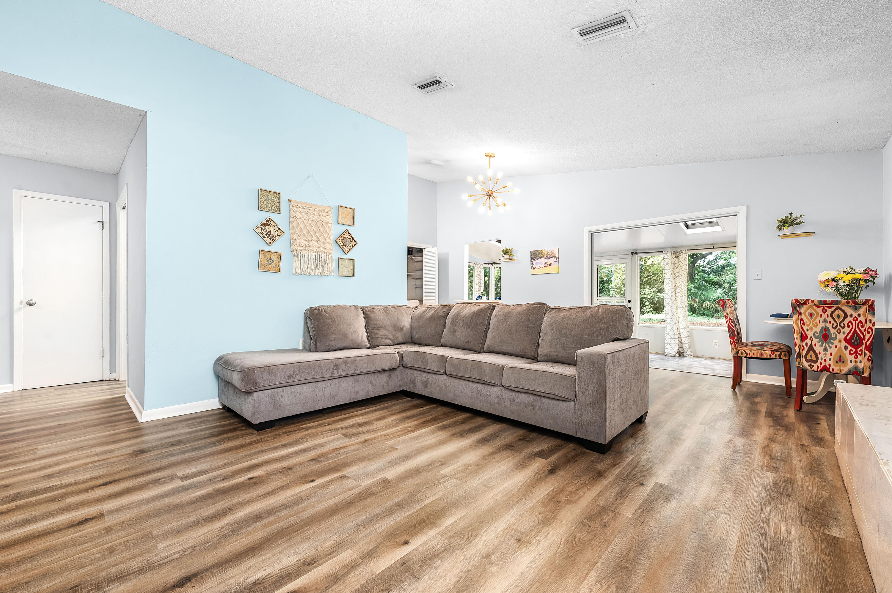 VICTORIA GARDENS 1 - Residential