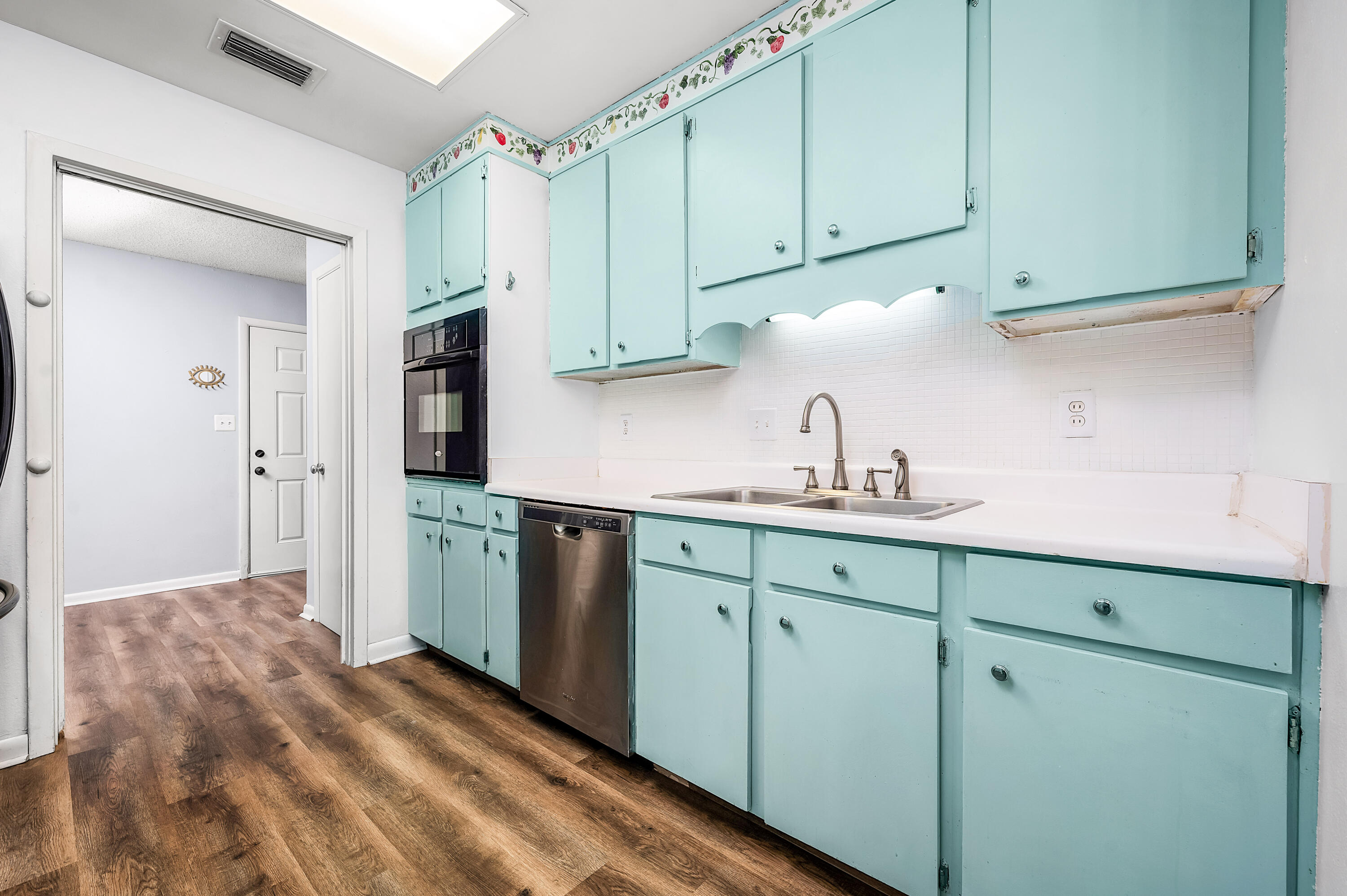 VICTORIA GARDENS 1 - Residential