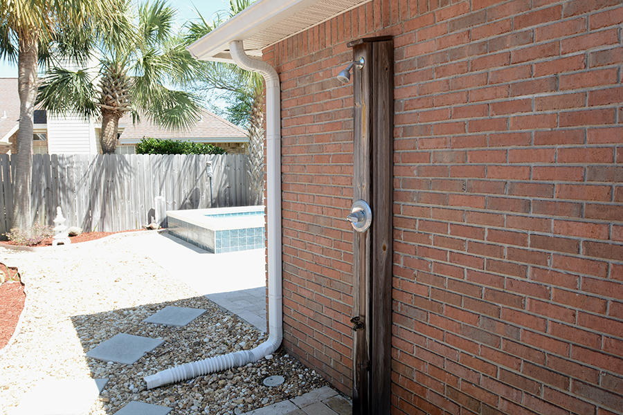 EMERALD BREEZE ESTATES - Residential