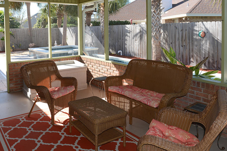 EMERALD BREEZE ESTATES - Residential