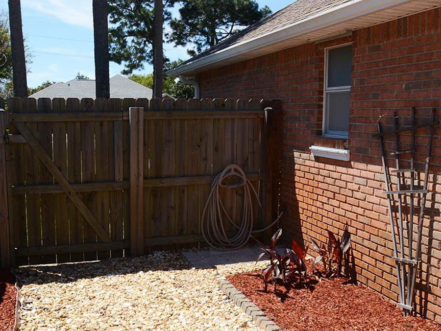 EMERALD BREEZE ESTATES - Residential