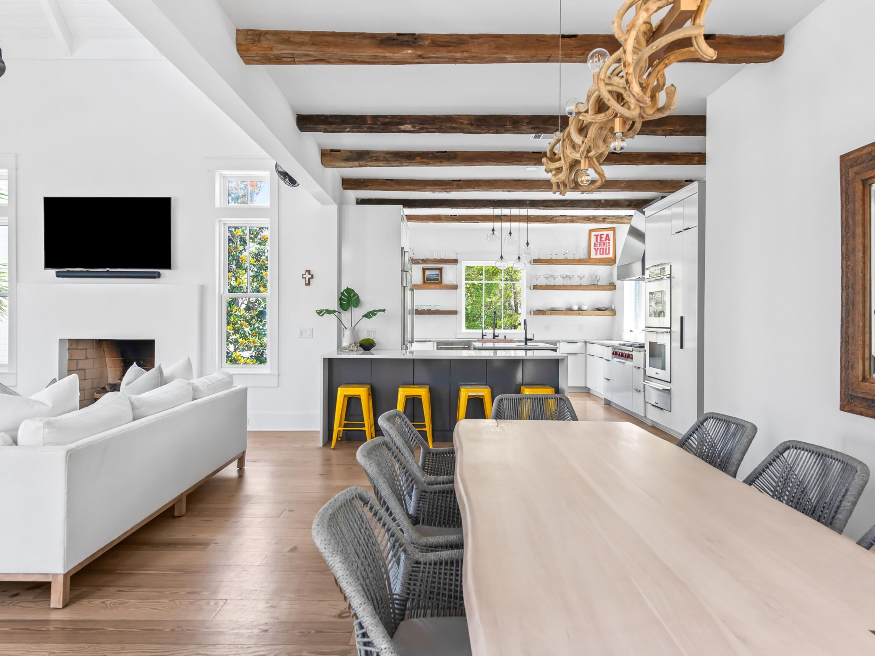 RETREAT THE - Residential