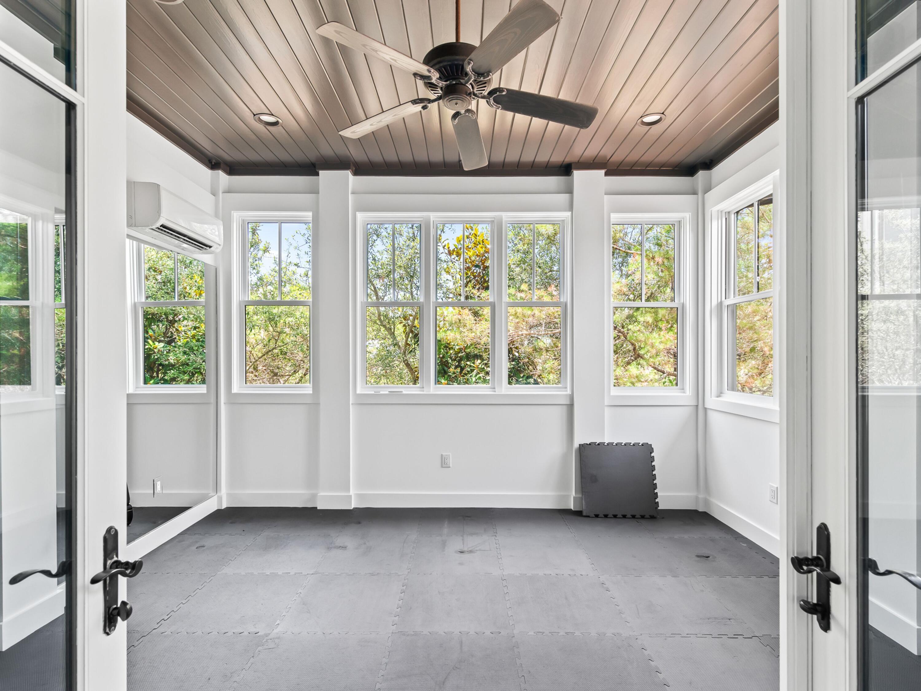 RETREAT THE - Residential