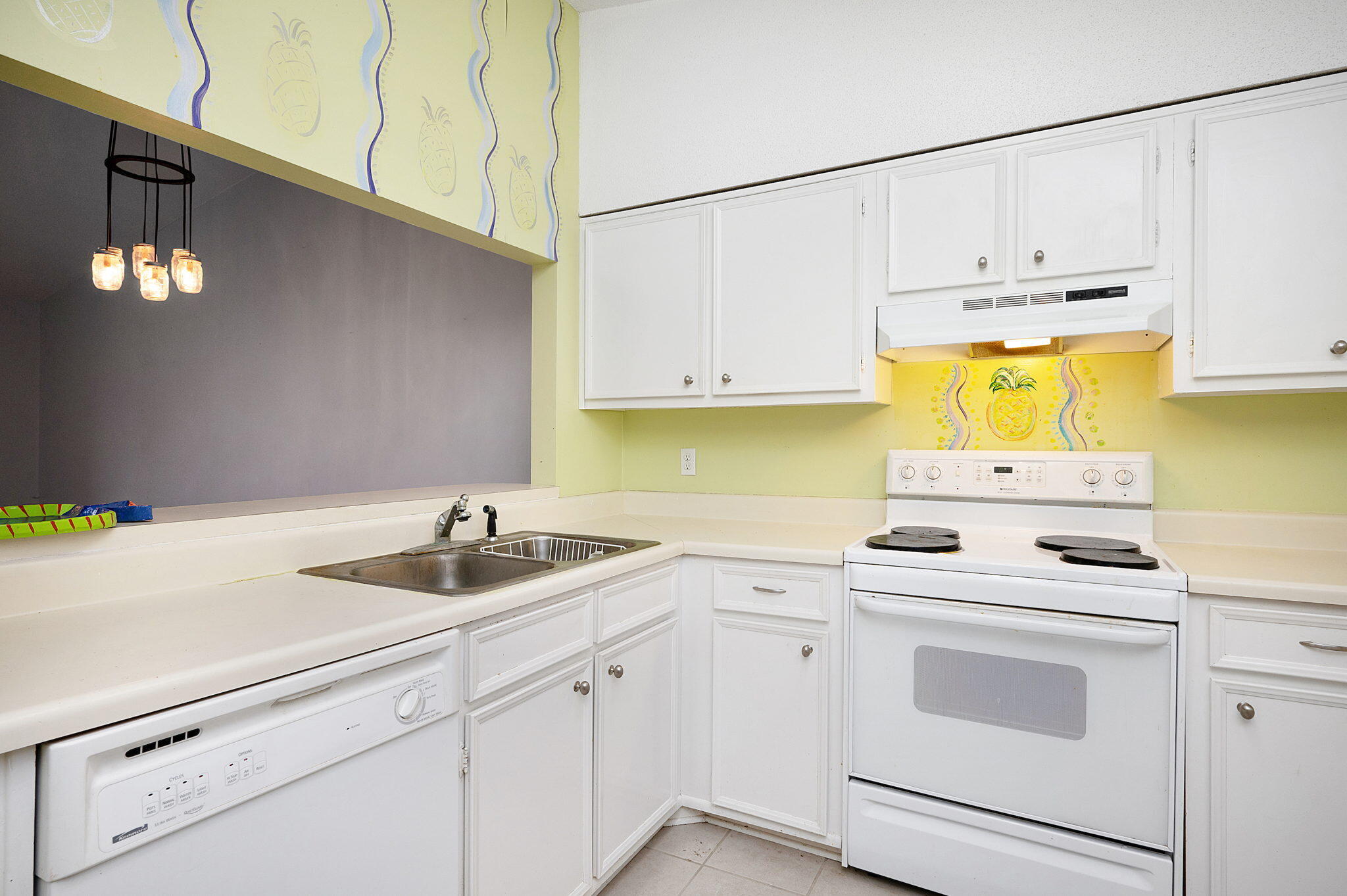 GRAYTON BEACH VILLAS CONDO - Residential