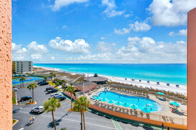 JETTY EAST CONDO - Residential