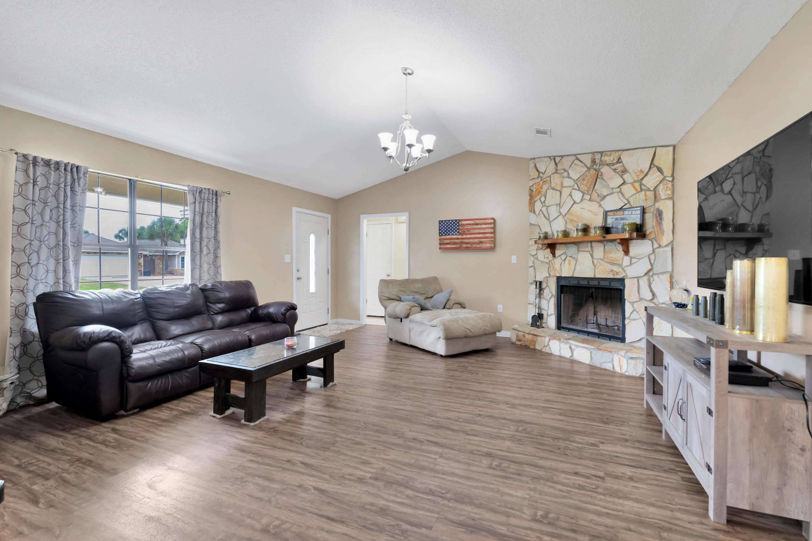 EAST BAY RIVER ESTATES 2ND ADDN - Residential