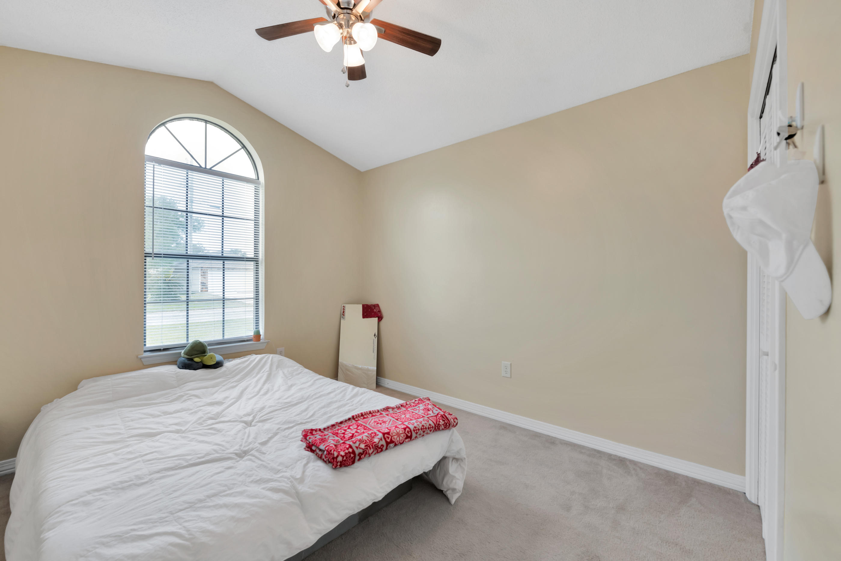 EAST BAY RIVER ESTATES 2ND ADDN - Residential