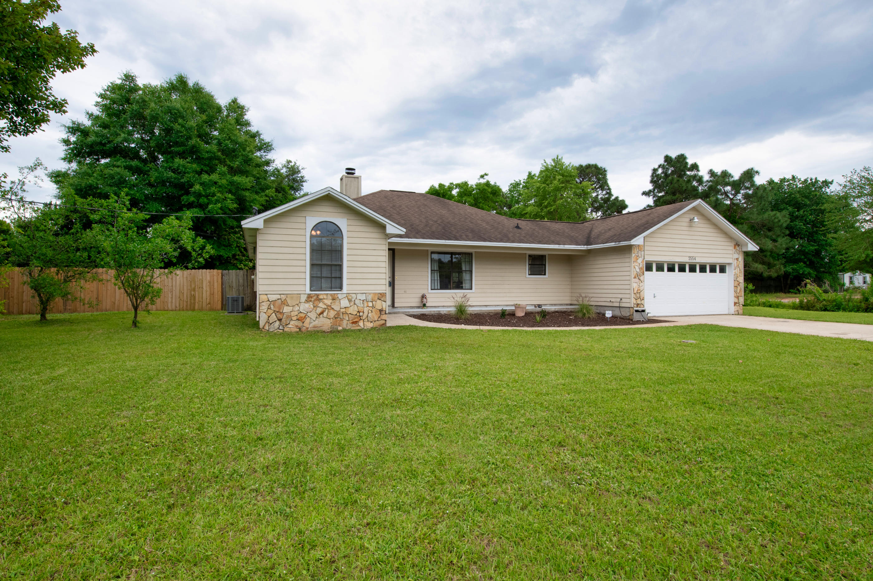 EAST BAY RIVER ESTATES 2ND ADDN - Residential