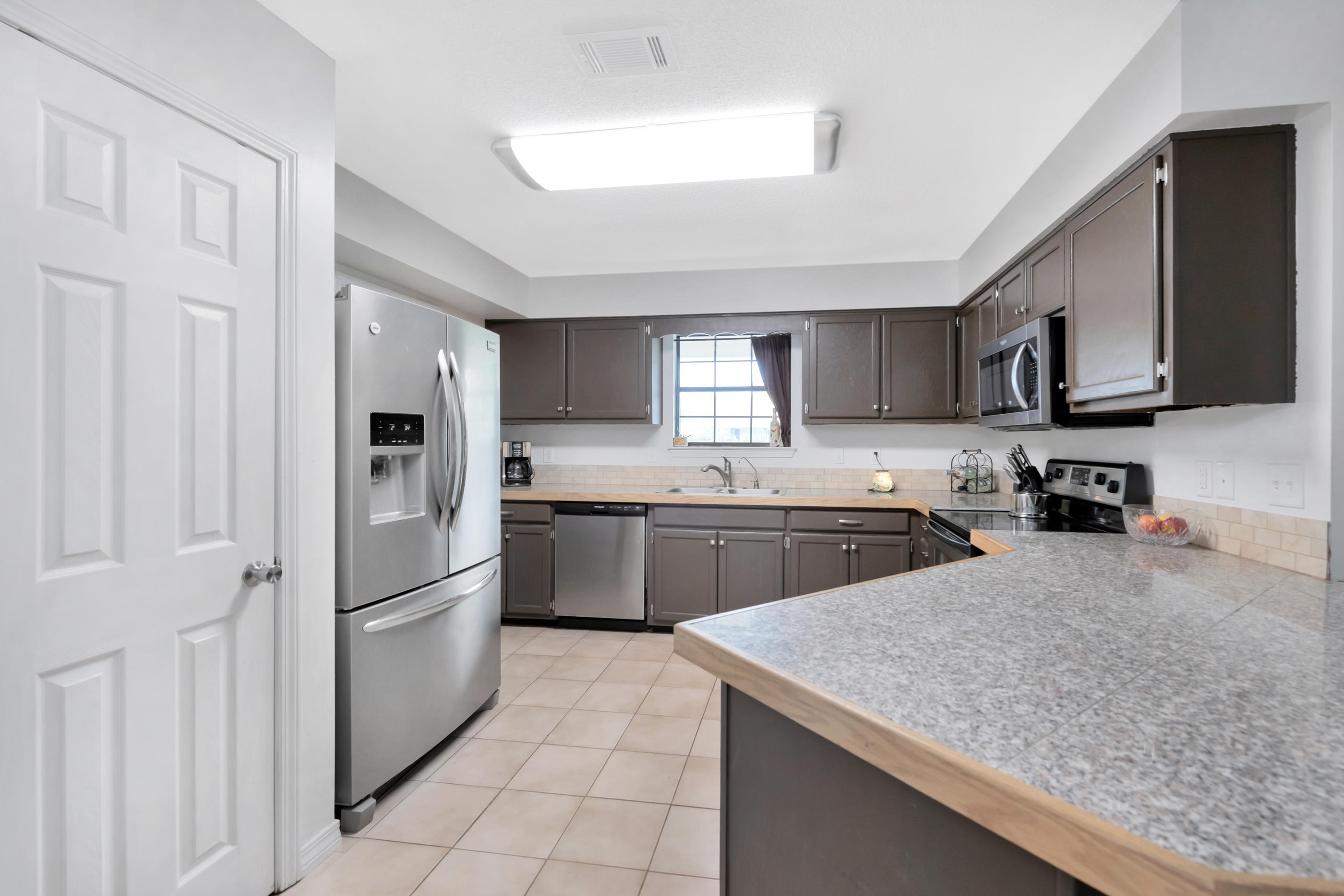 EAST BAY RIVER ESTATES 2ND ADDN - Residential