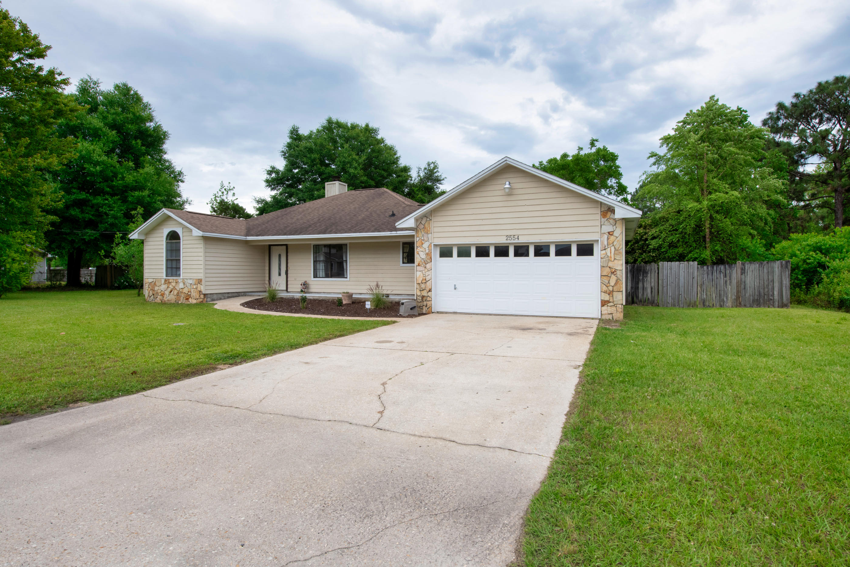 EAST BAY RIVER ESTATES 2ND ADDN - Residential