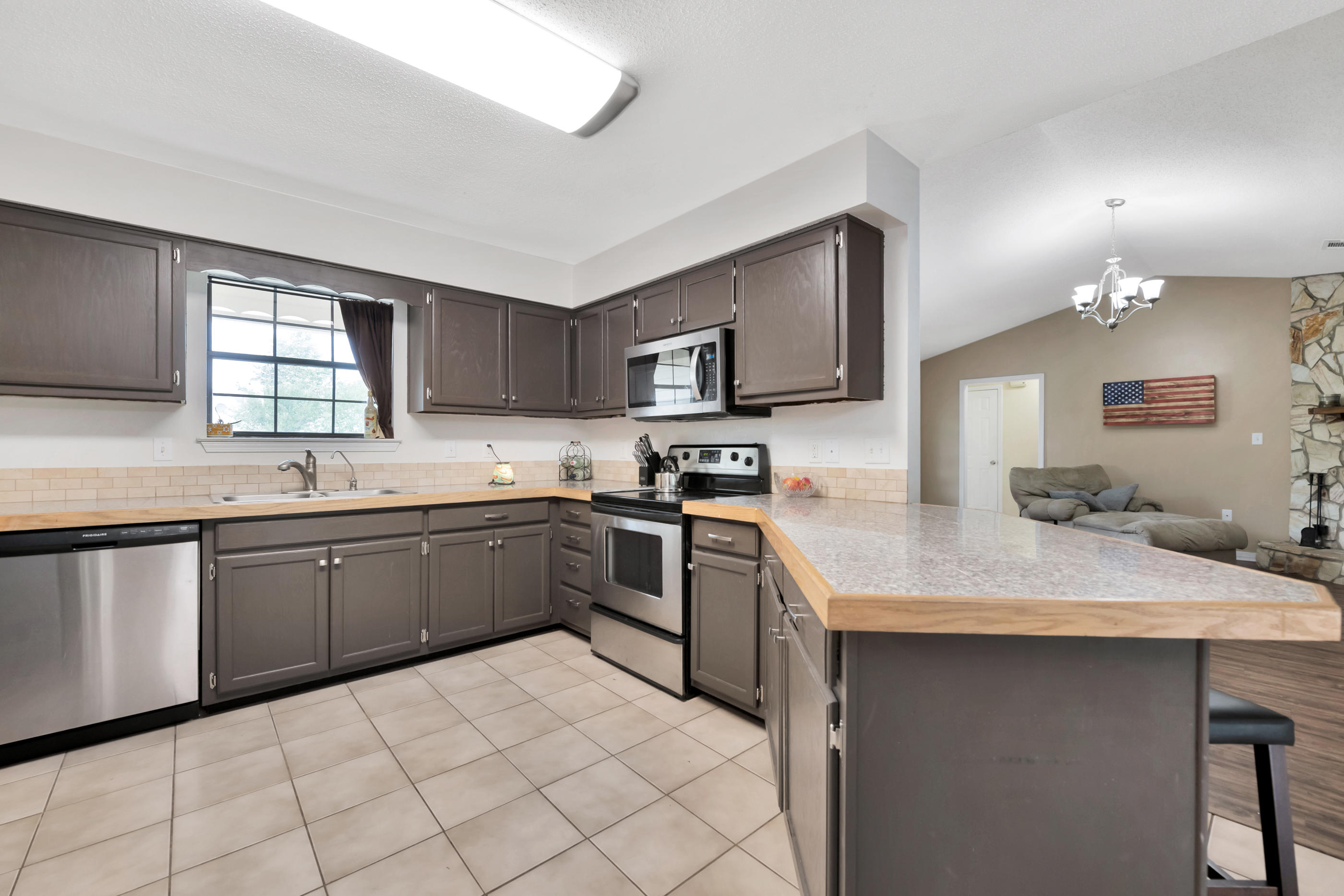 EAST BAY RIVER ESTATES 2ND ADDN - Residential