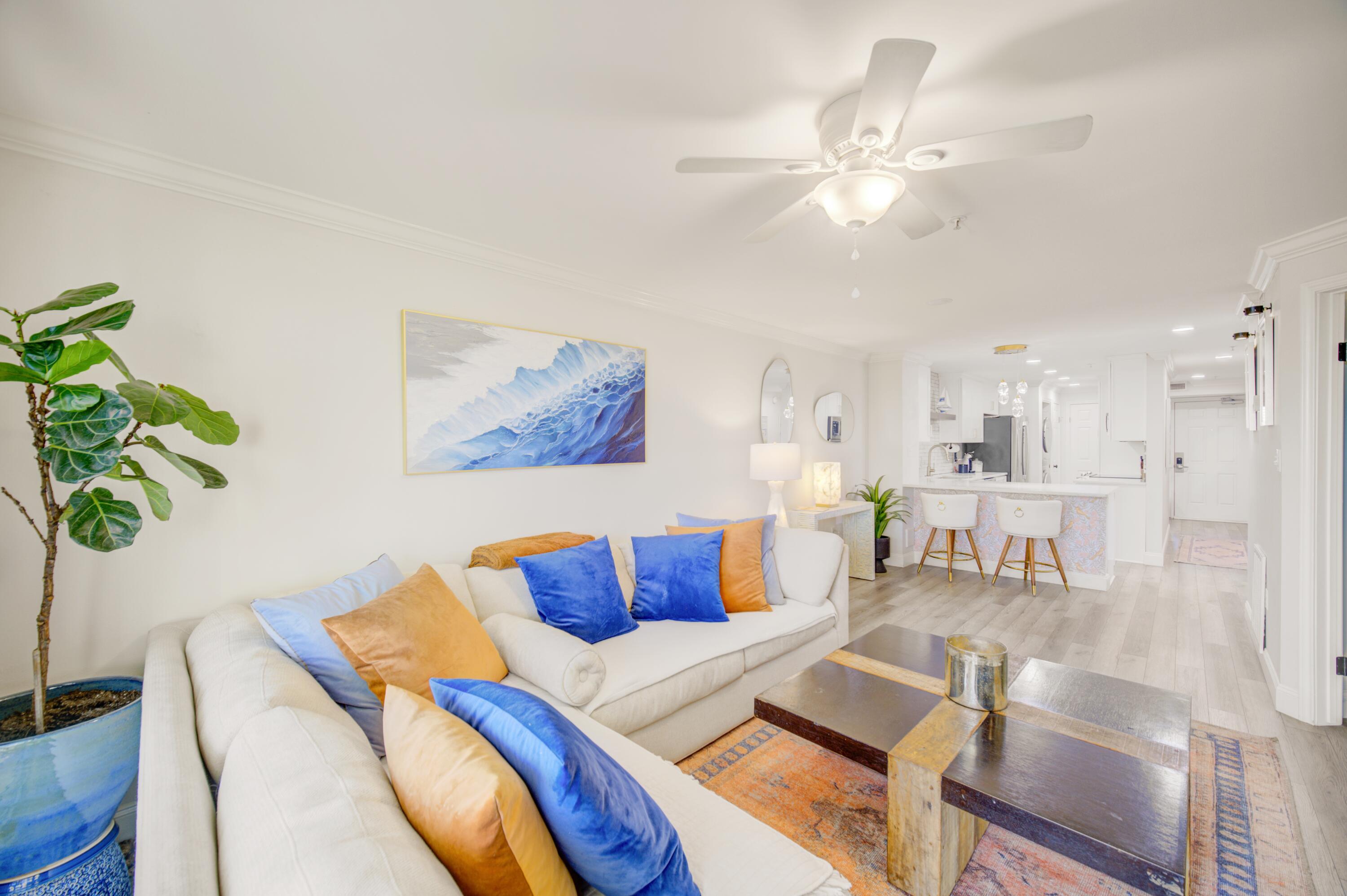 PALMS CONDO - Residential