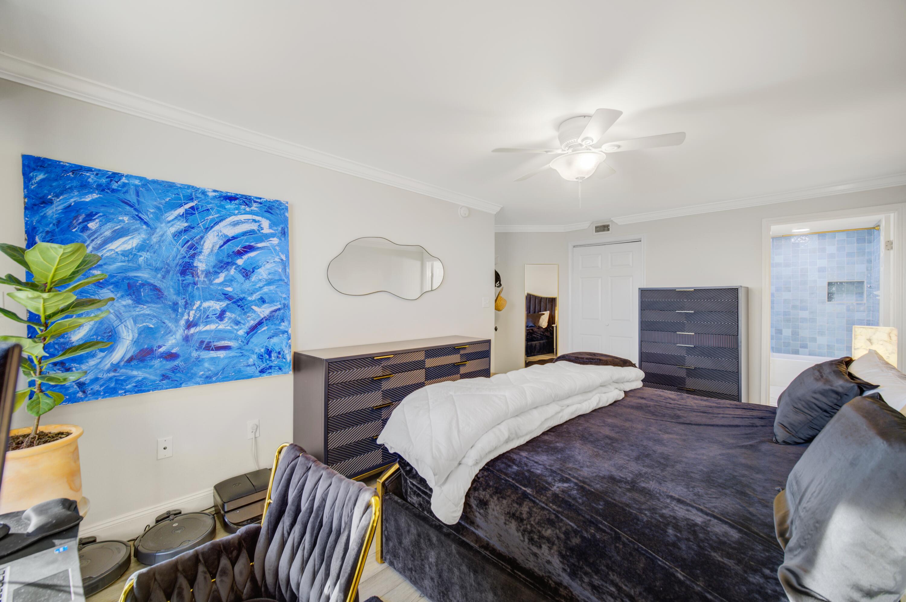 PALMS CONDO - Residential