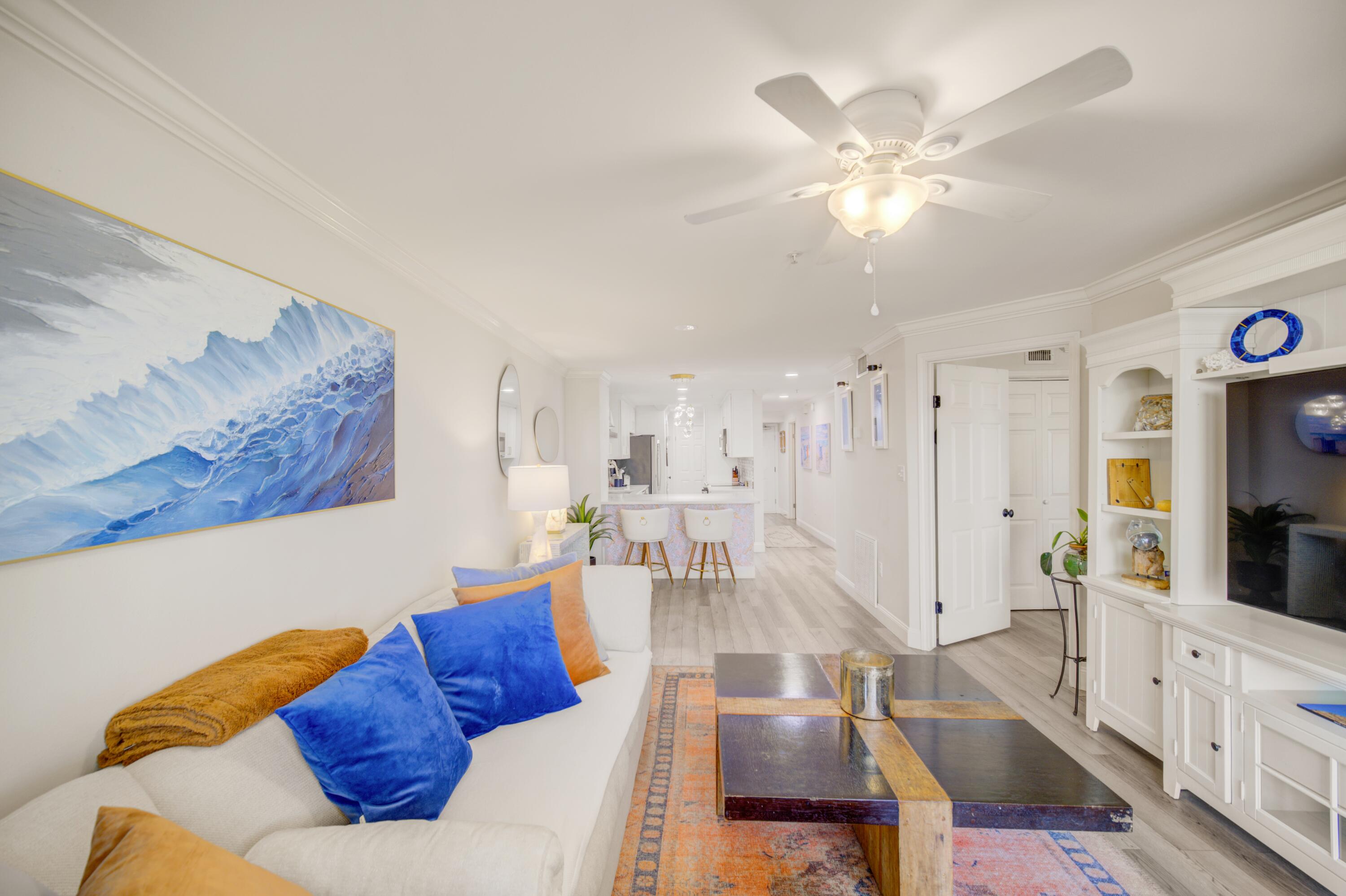 PALMS CONDO - Residential