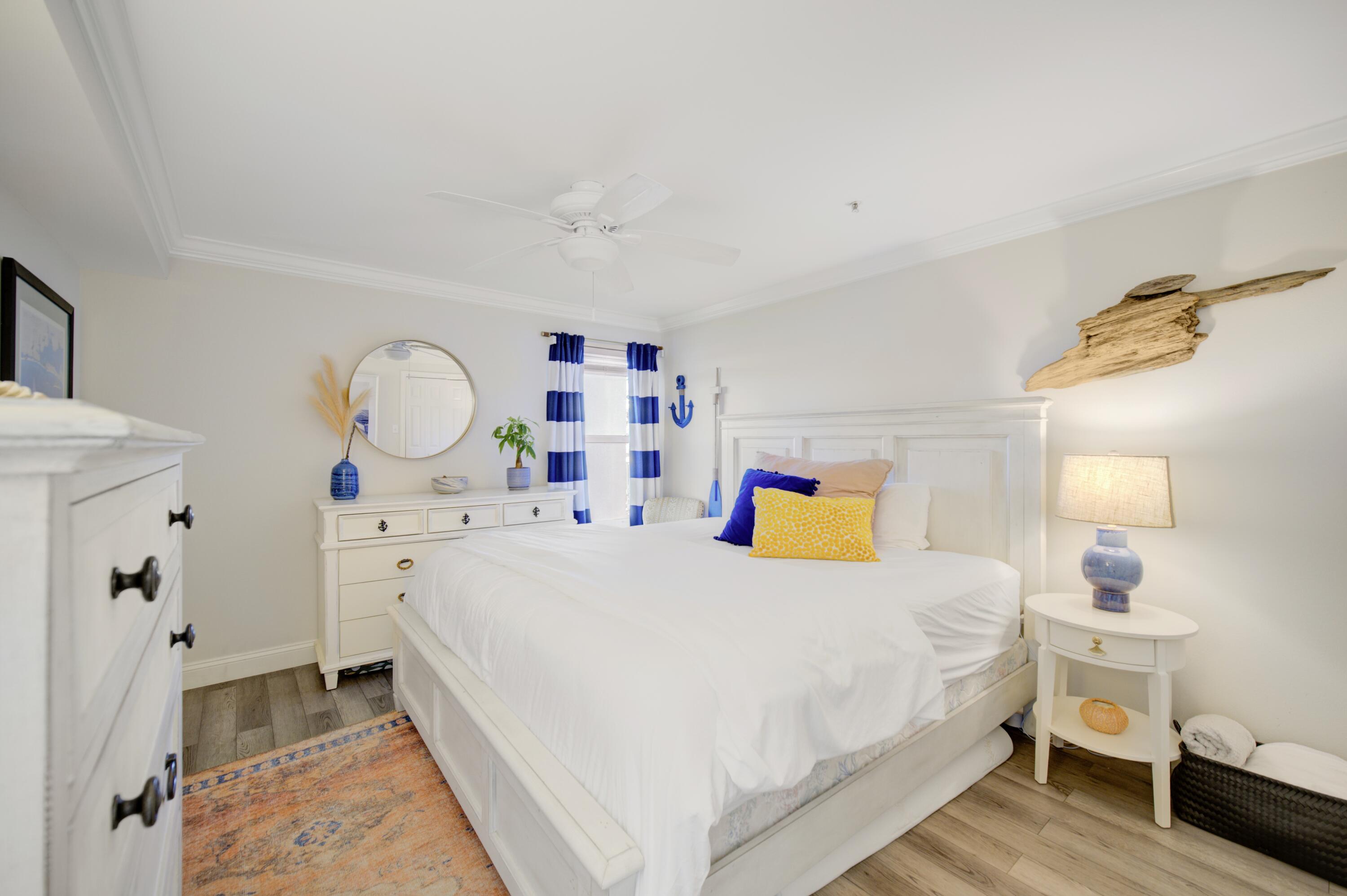 PALMS CONDO - Residential