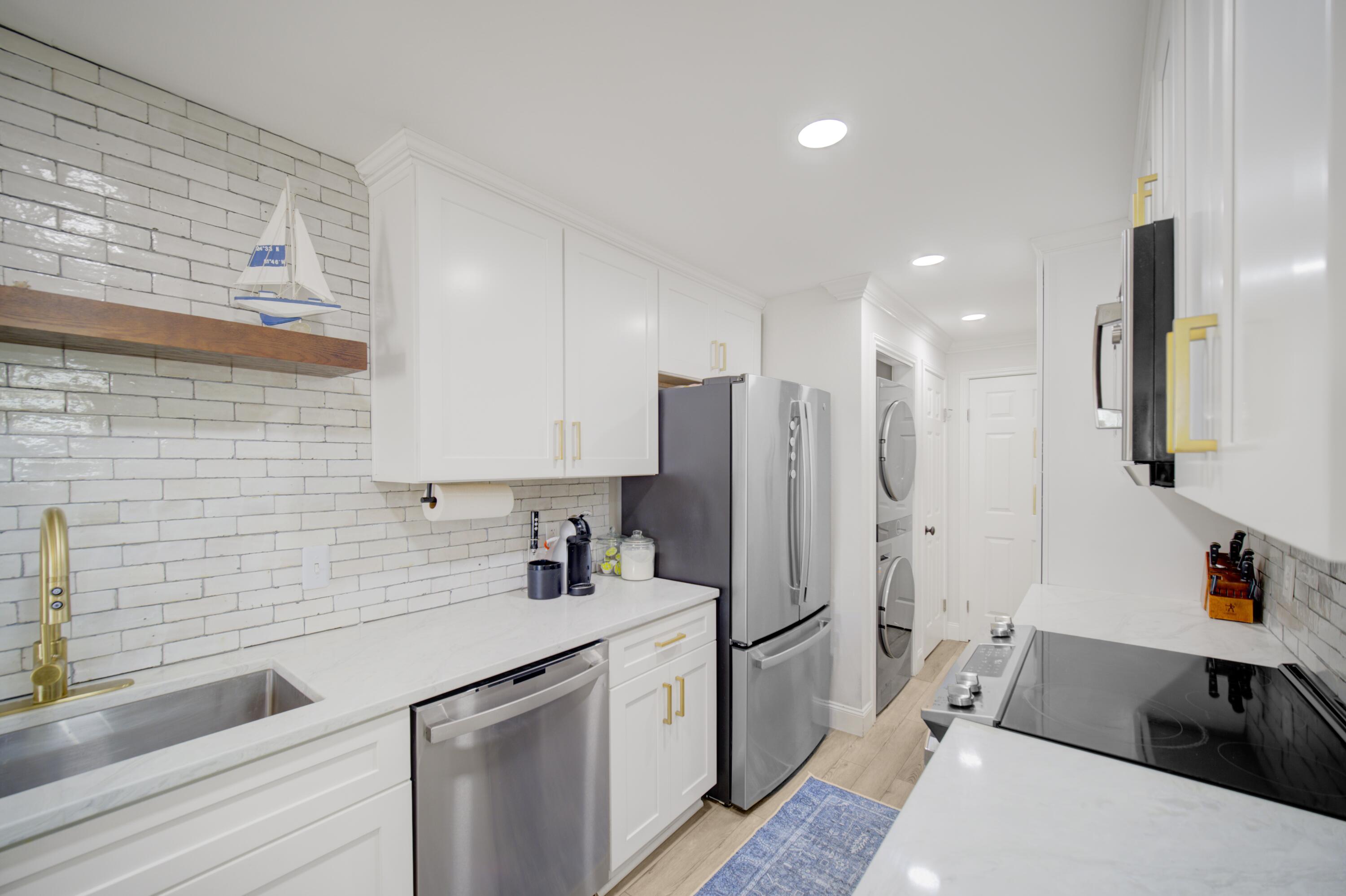 PALMS CONDO - Residential