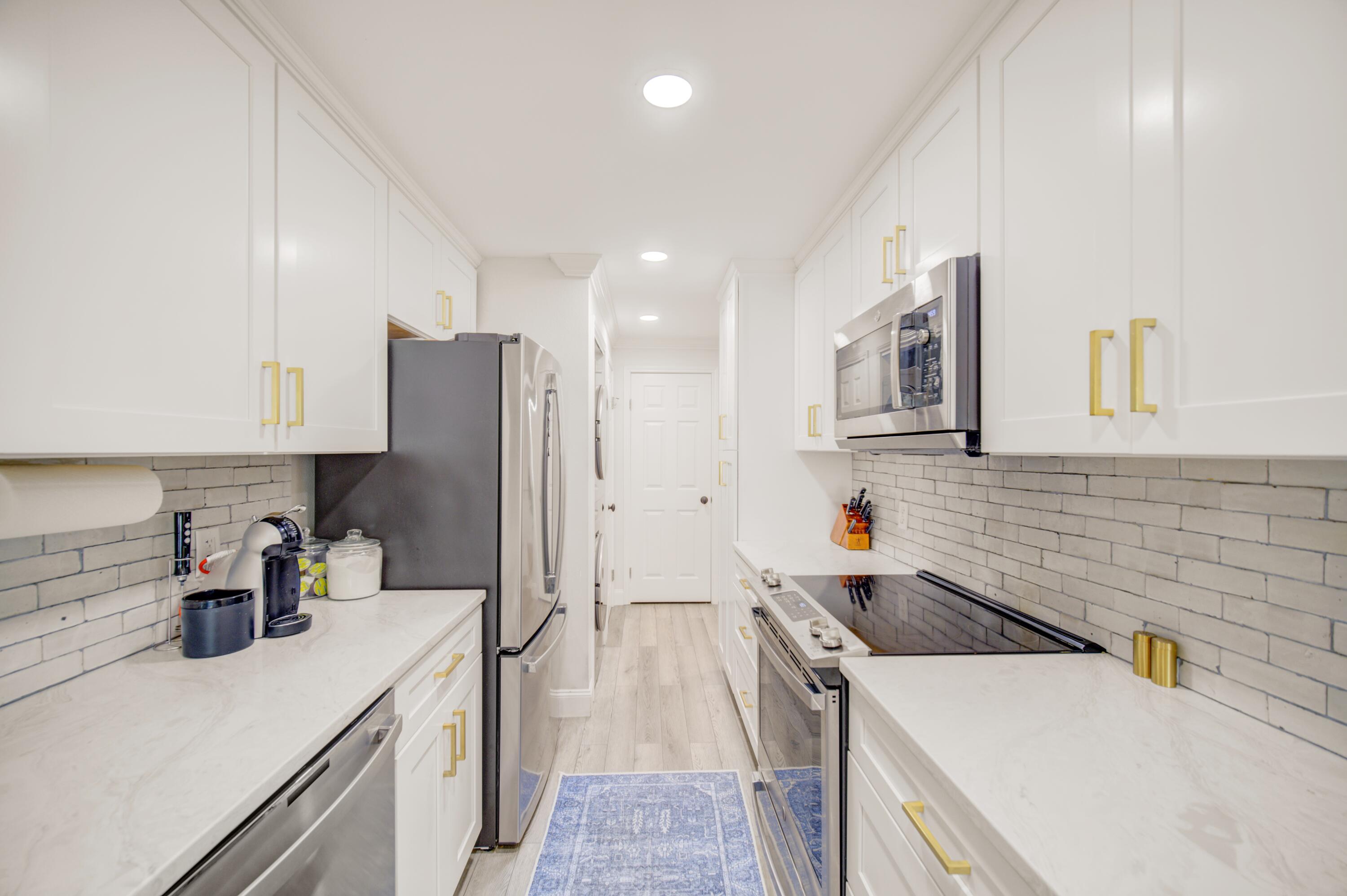 PALMS CONDO - Residential