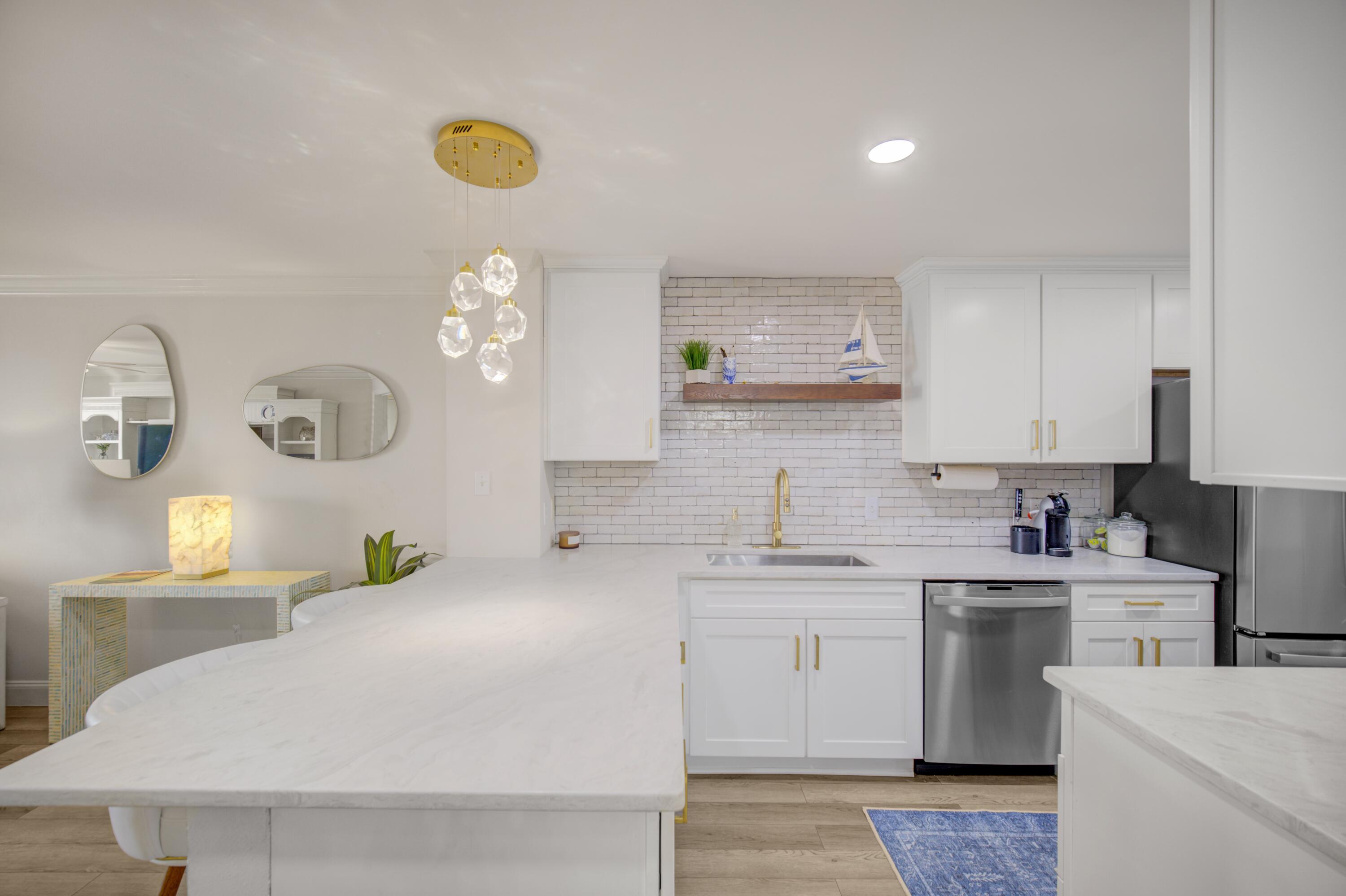 PALMS CONDO - Residential