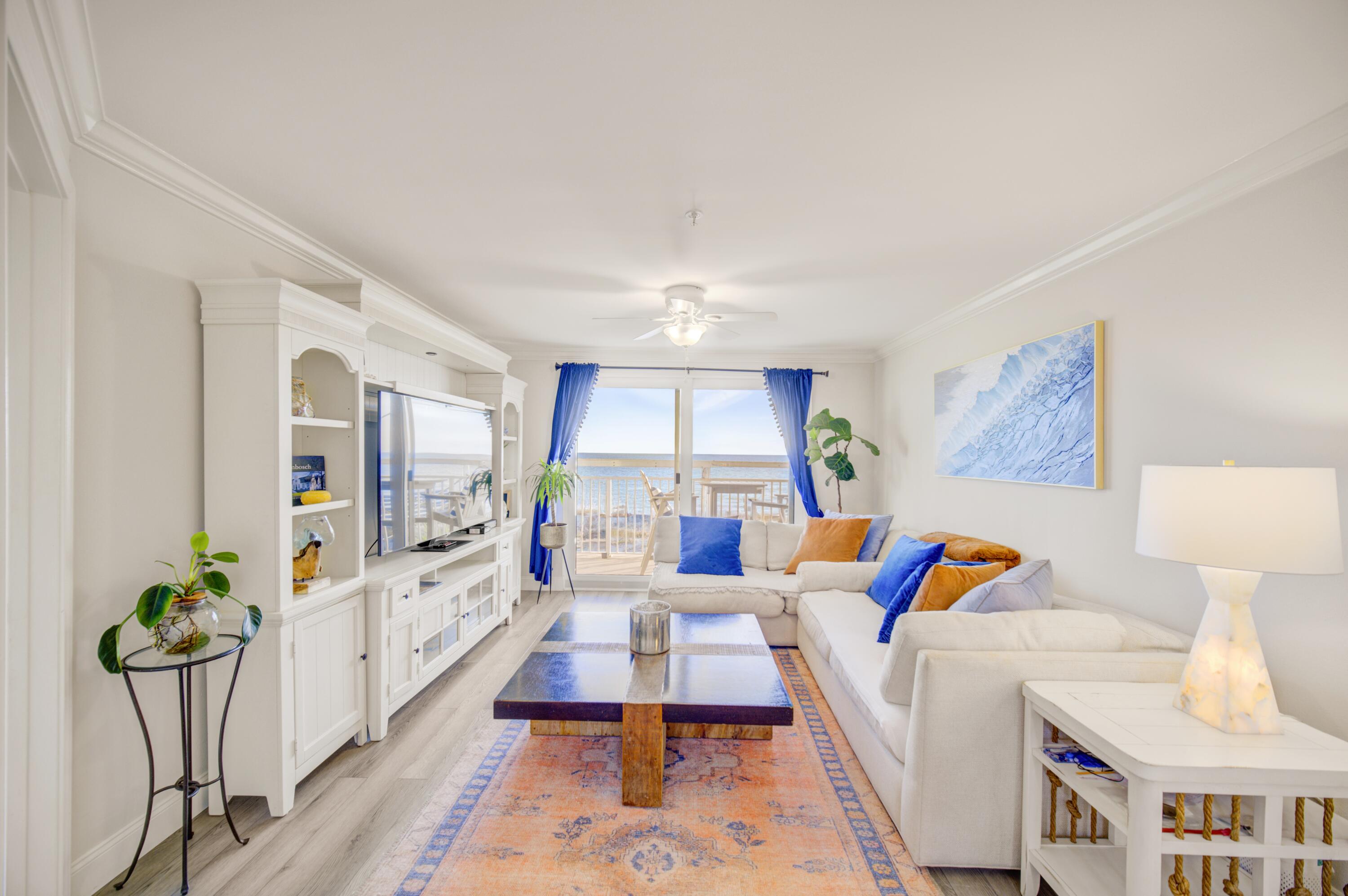 PALMS CONDO - Residential