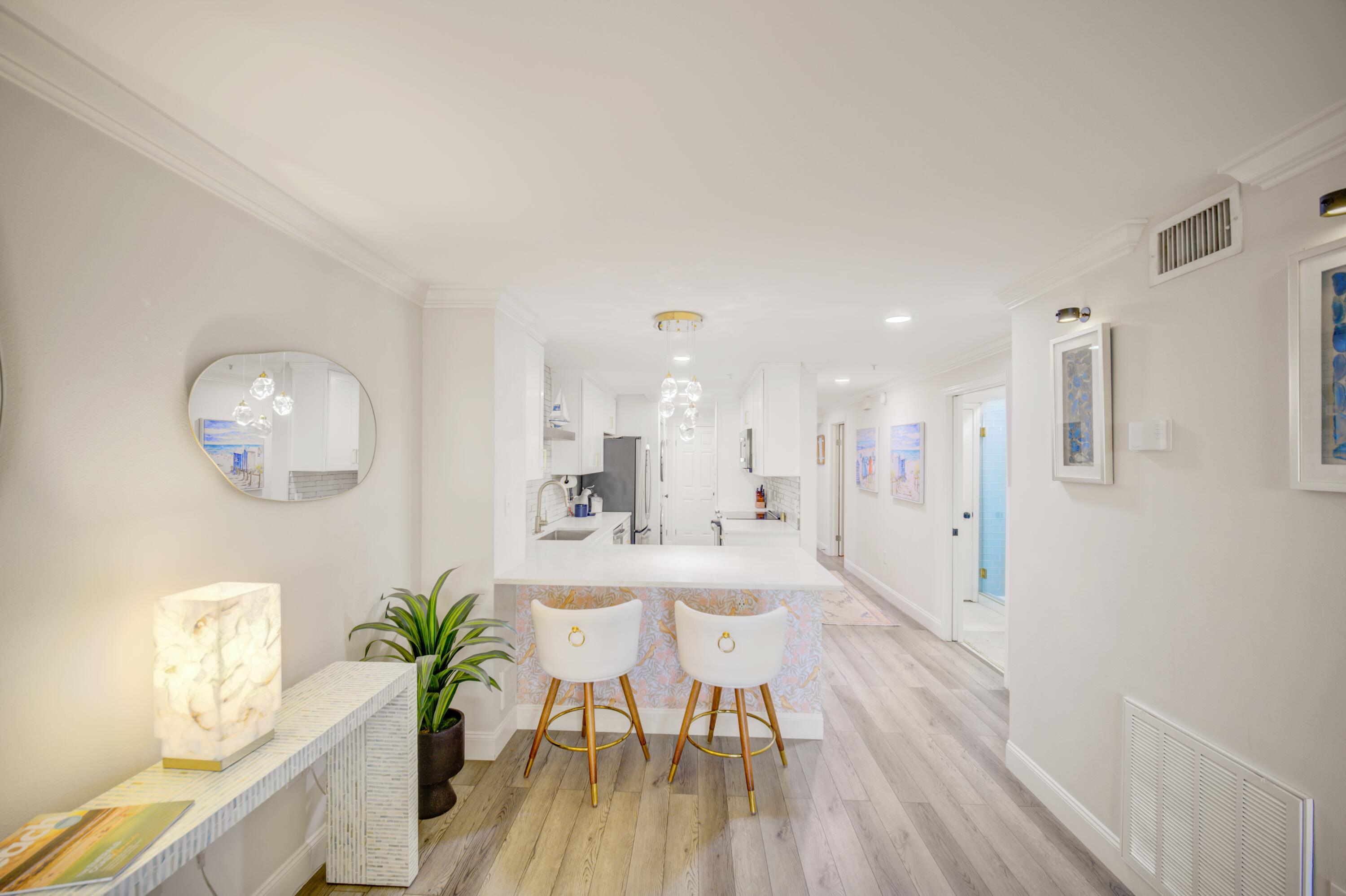 PALMS CONDO - Residential