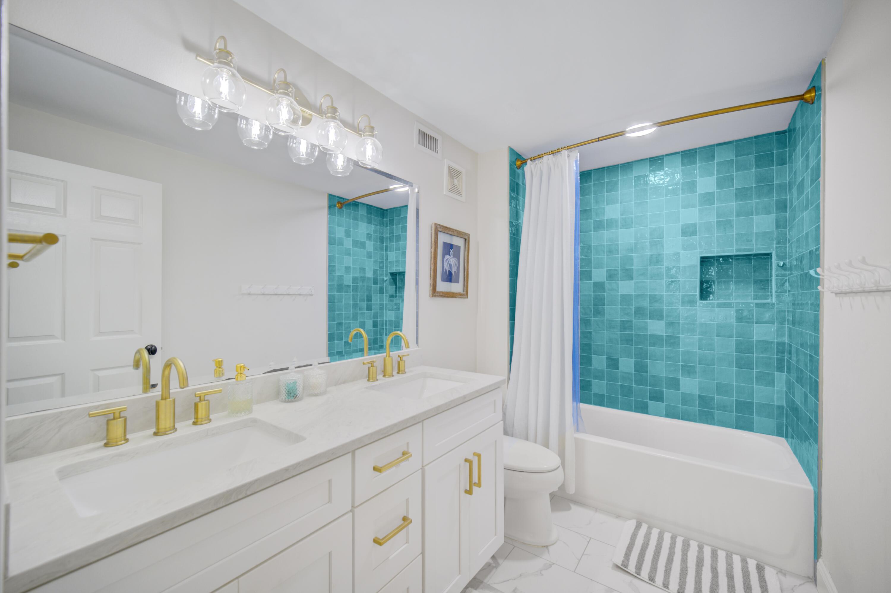 PALMS CONDO - Residential