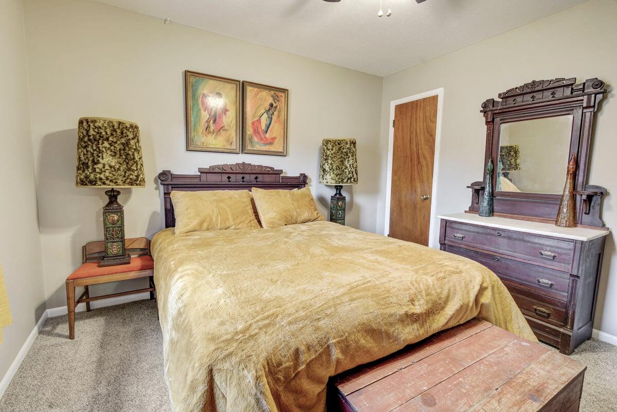 PINEDALE - Residential