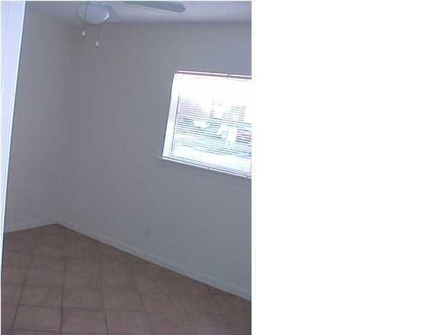 ISLAND GARDENS CONDO - Residential Lease