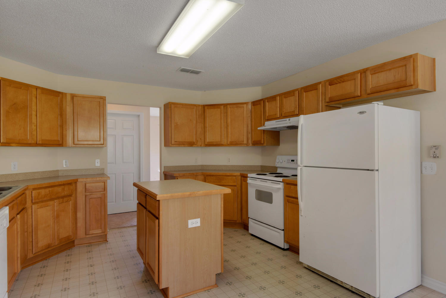 COUNTRYVIEW ESTATES 10TH ADDN - Residential