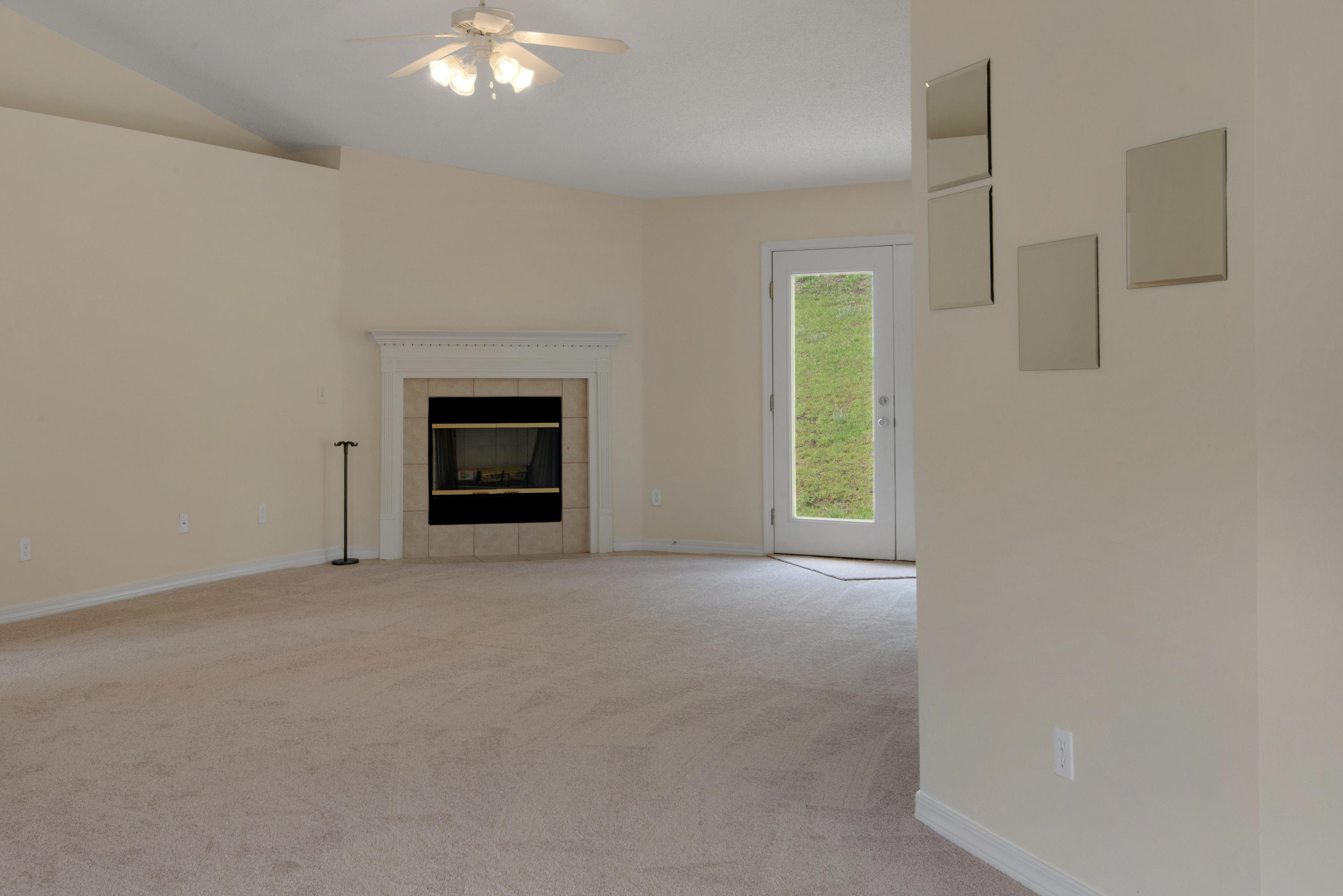 COUNTRYVIEW ESTATES 10TH ADDN - Residential