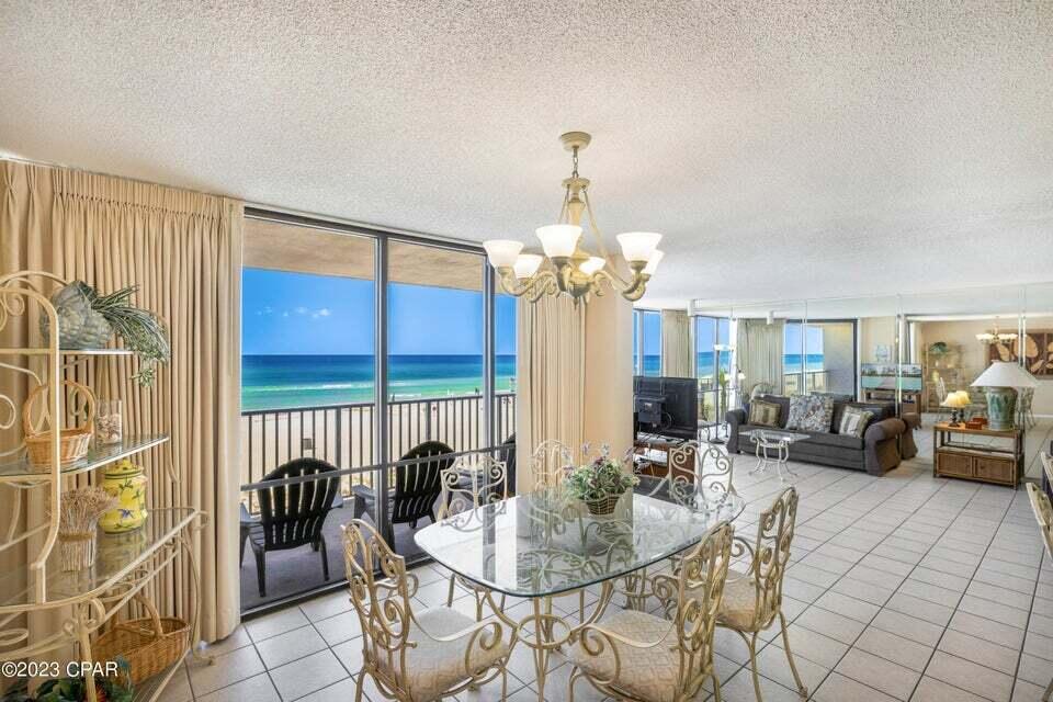LEEWARD/WINDWARD CONDO - Residential