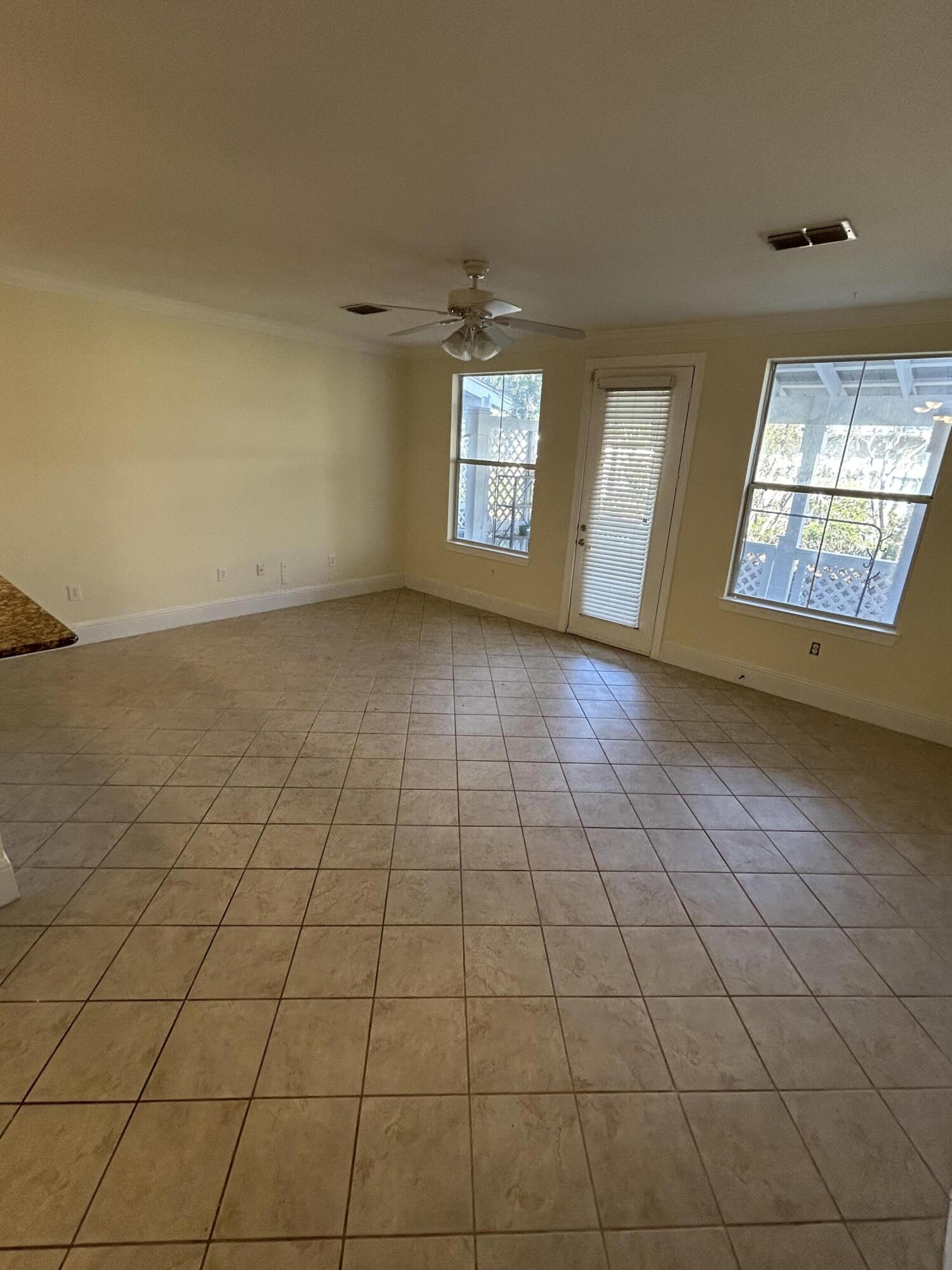 EAGLE BAY - Residential