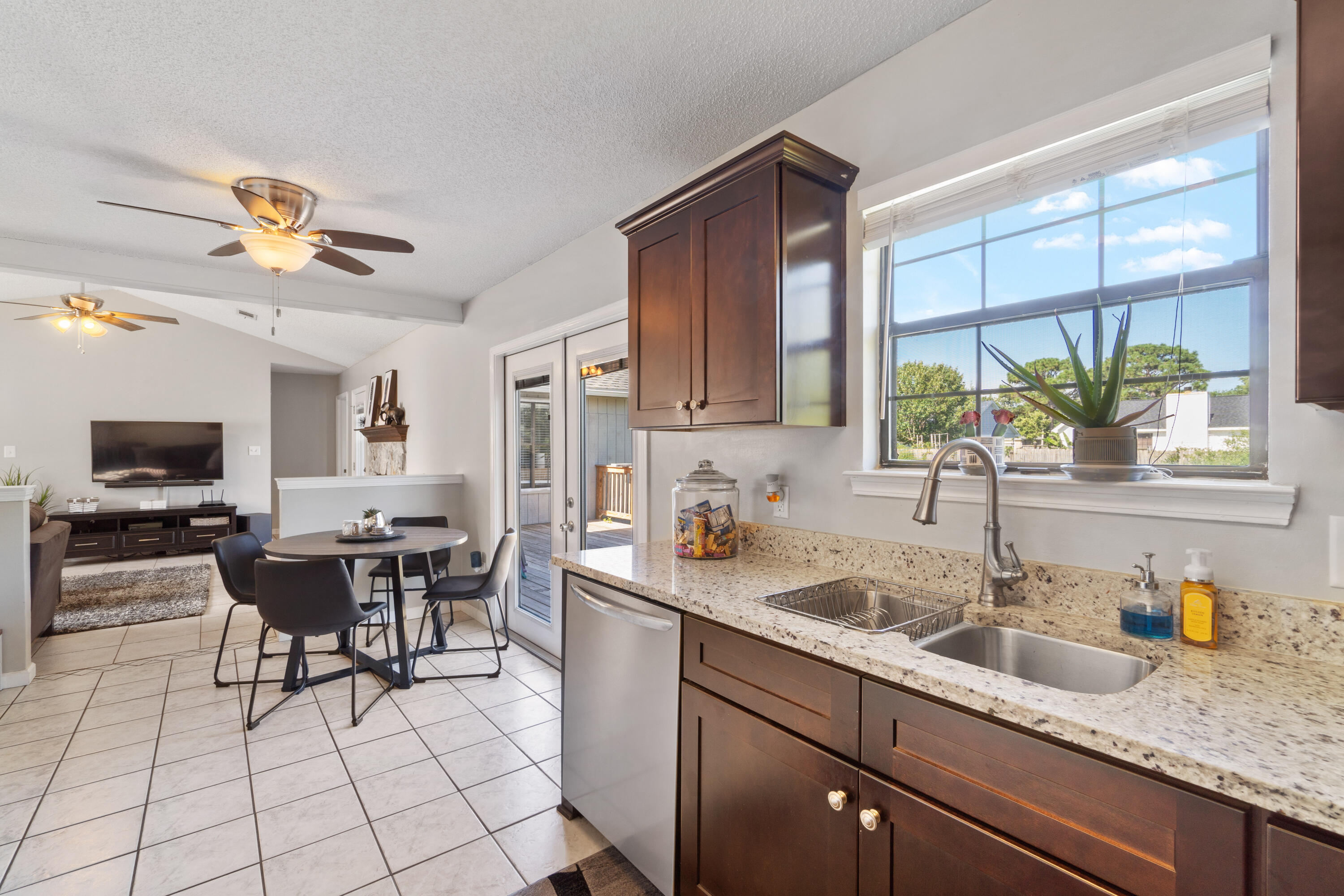 FOX DEN VILLAGES - Residential